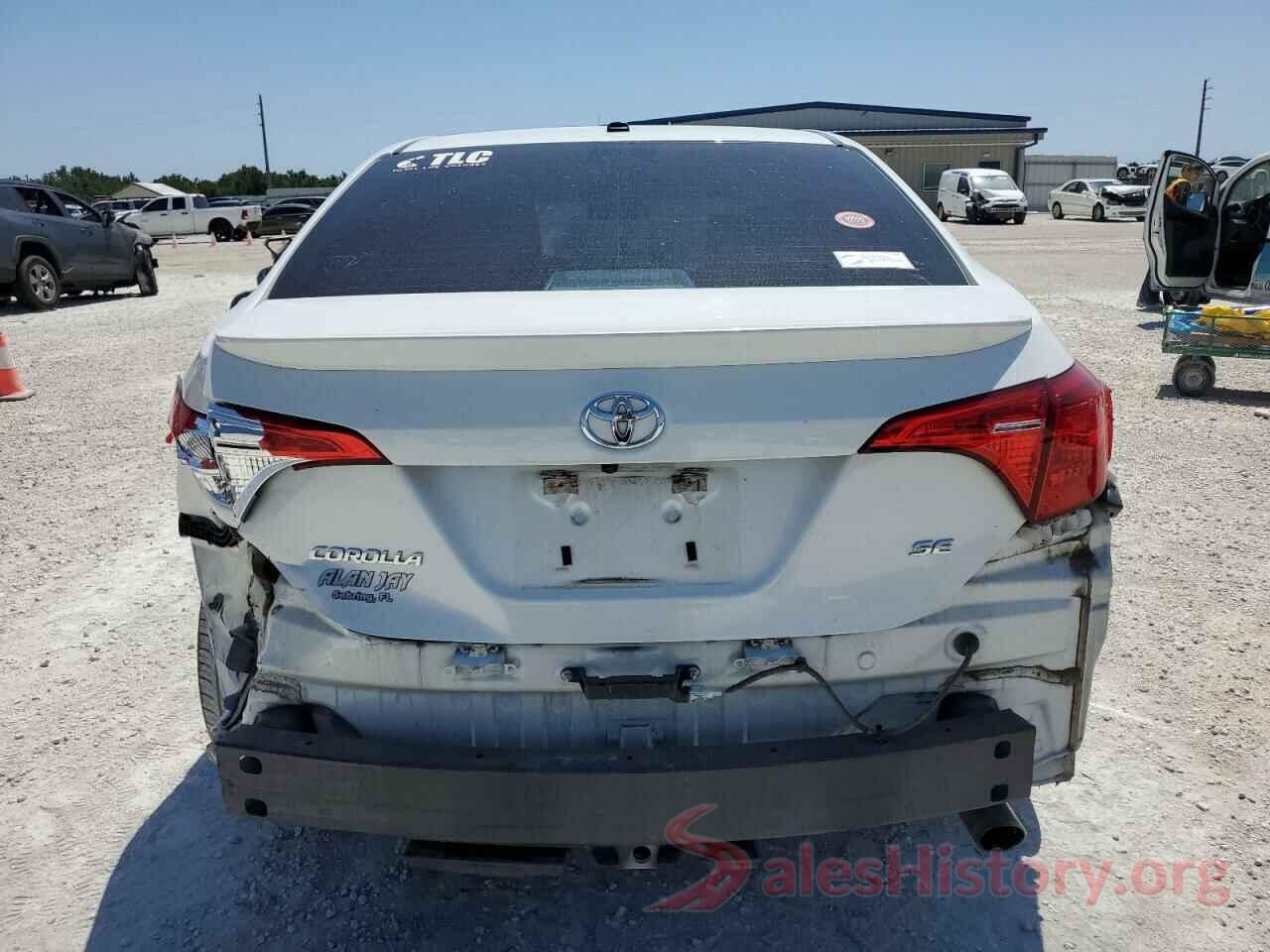 5YFBURHE2JP820055 2018 TOYOTA COROLLA