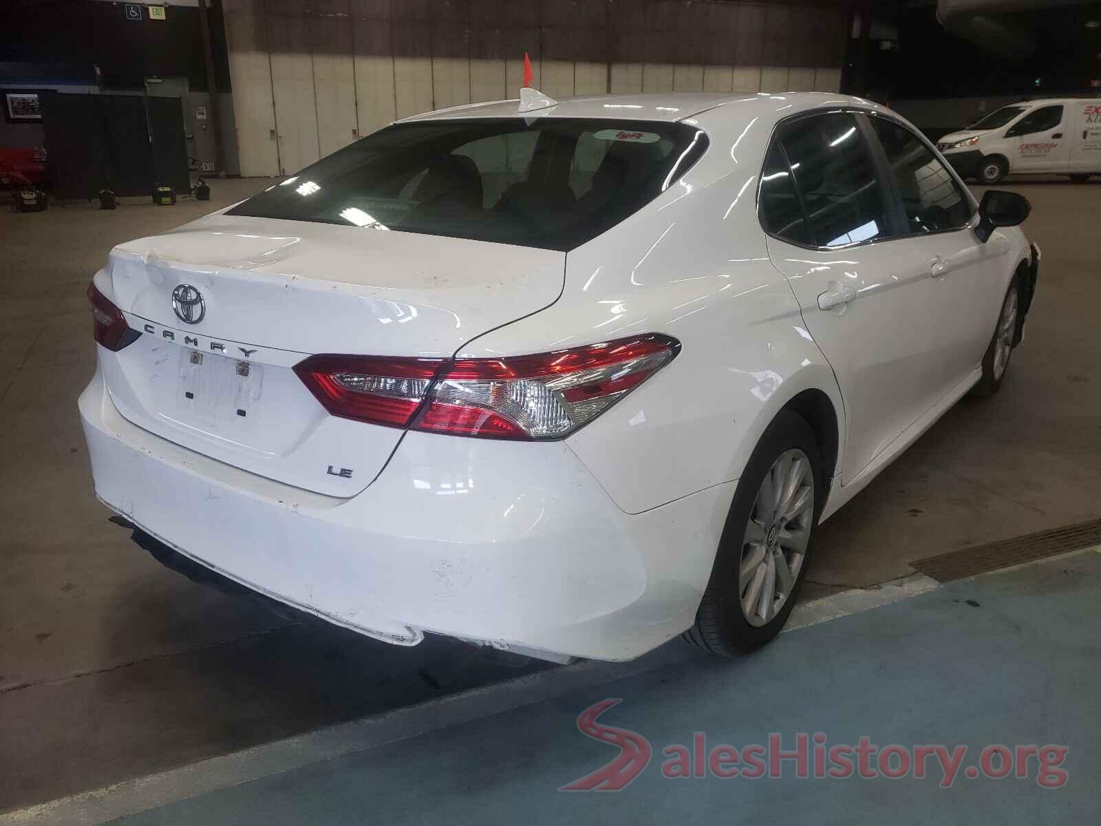 4T1B11HK2JU545270 2018 TOYOTA CAMRY