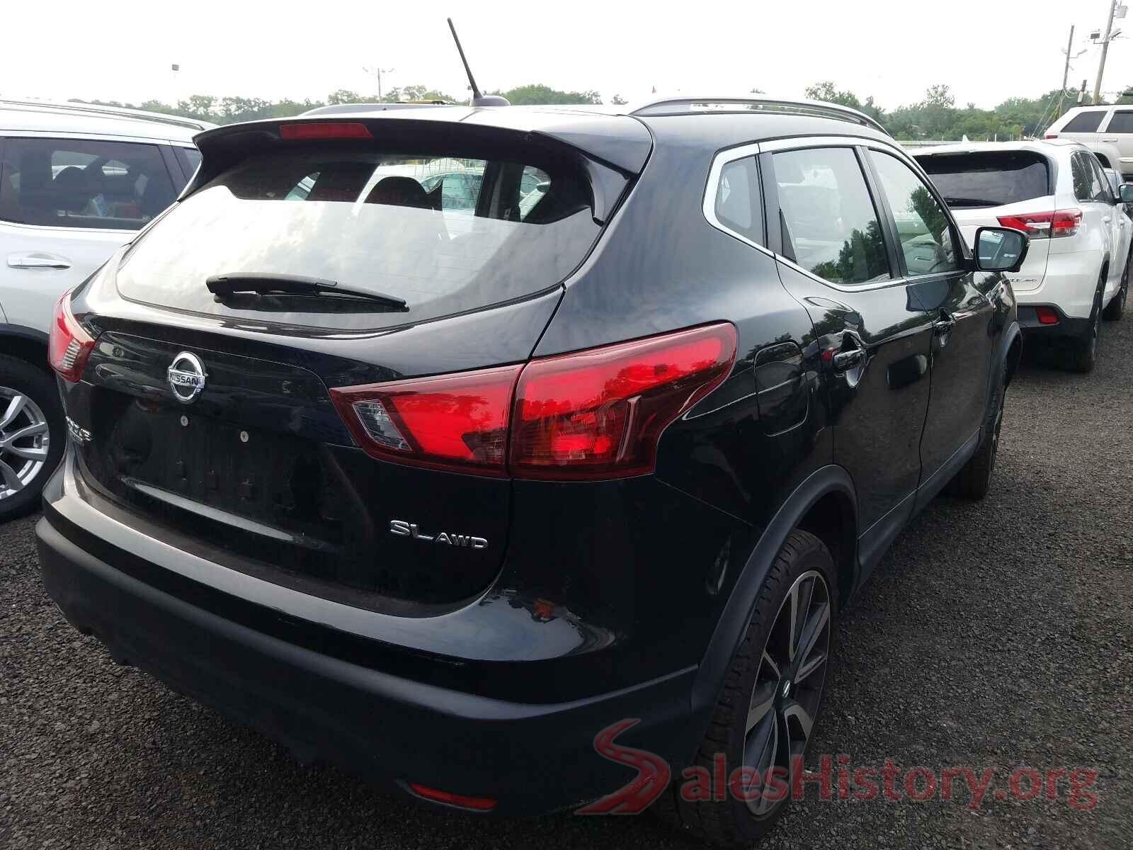 JN1BJ1CR2HW106175 2017 NISSAN ROGUE