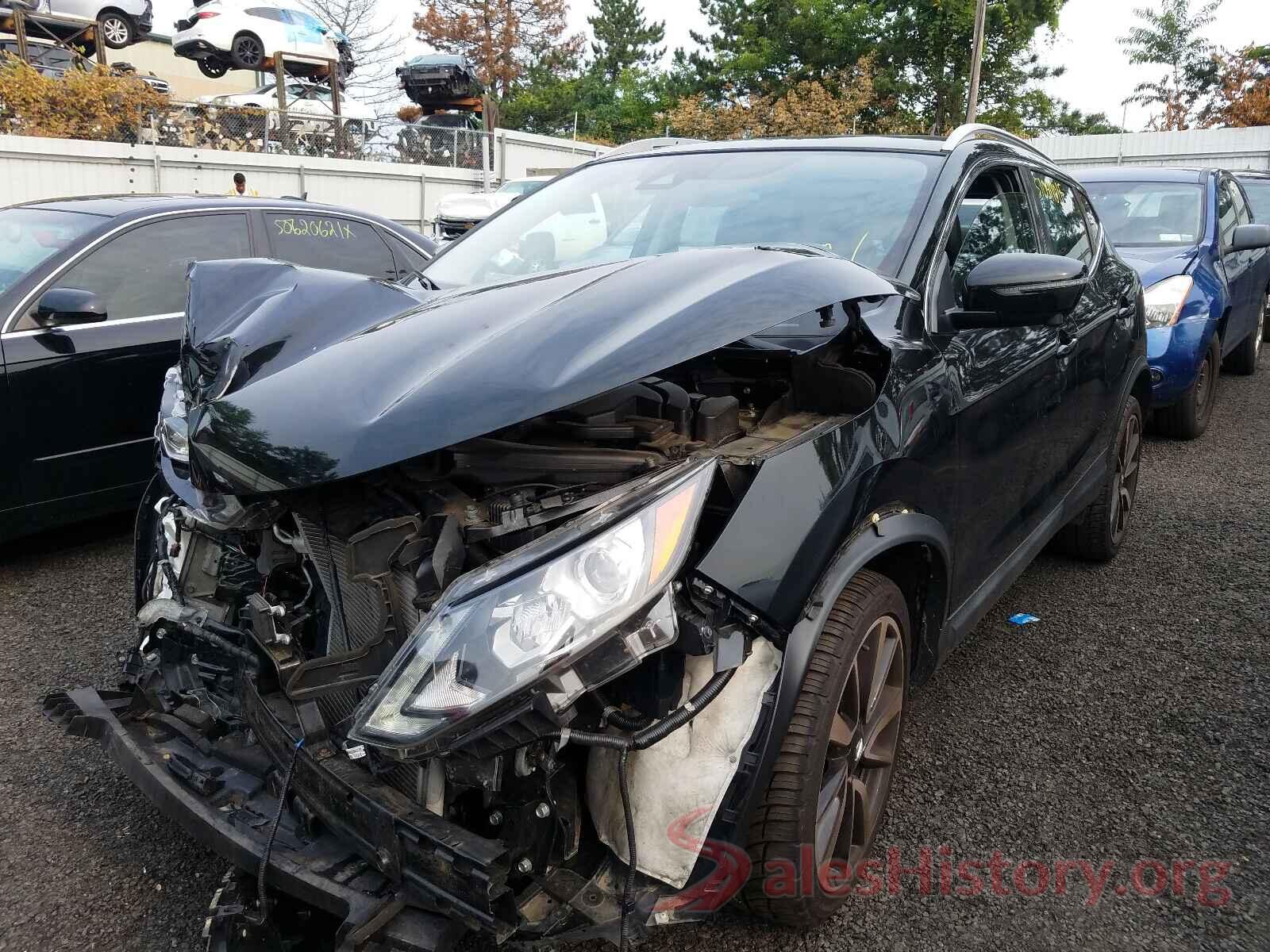 JN1BJ1CR2HW106175 2017 NISSAN ROGUE