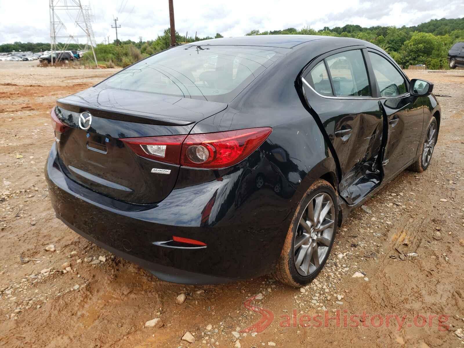 3MZBN1V3XJM224116 2018 MAZDA 3