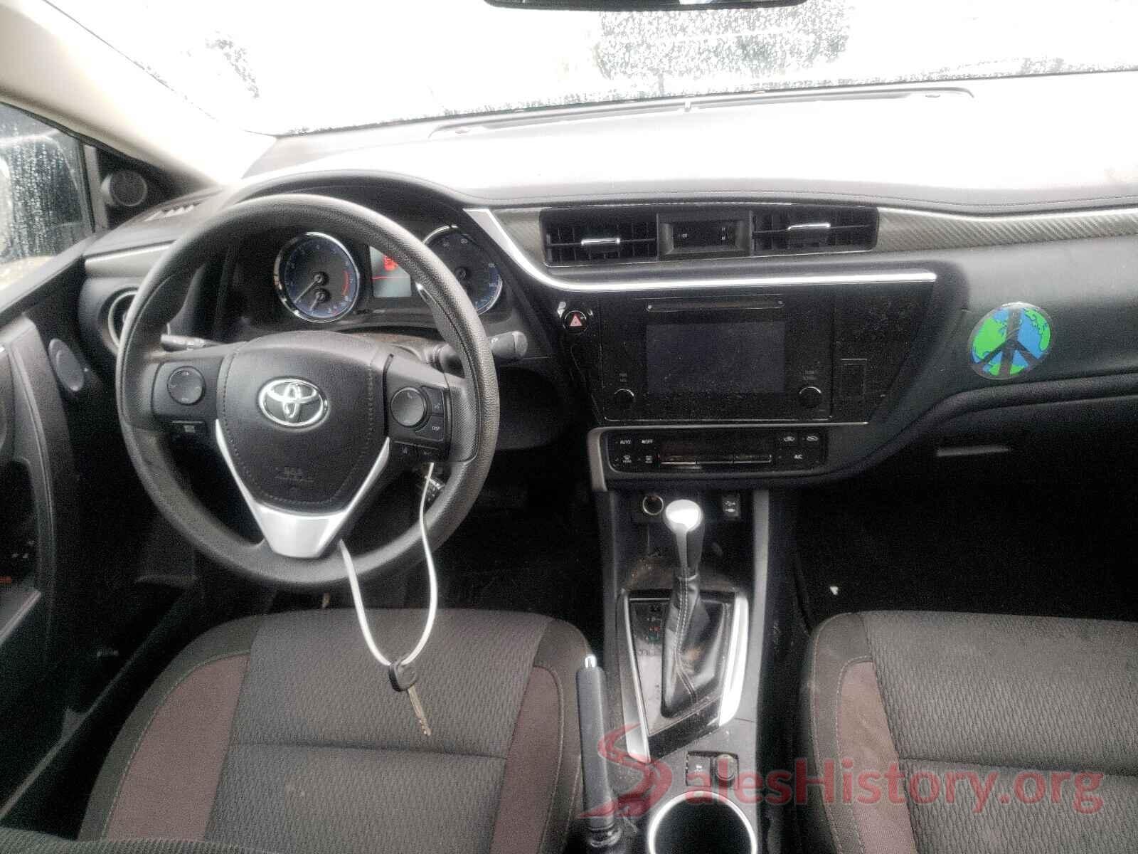 2T1BURHE5JC040647 2018 TOYOTA COROLLA