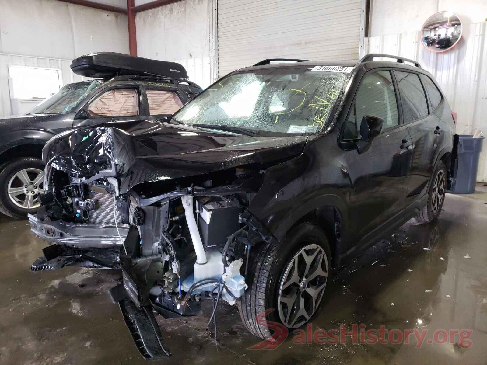 JF2SKAEC2KH440769 2019 SUBARU FORESTER