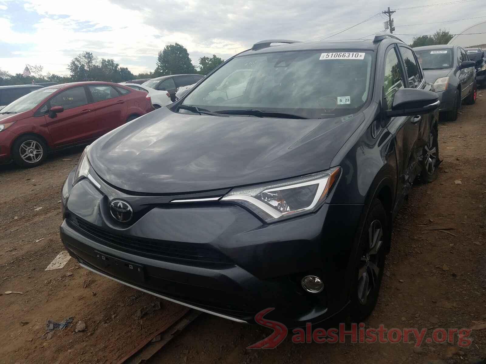 JTMRFREV6JJ208071 2018 TOYOTA RAV4