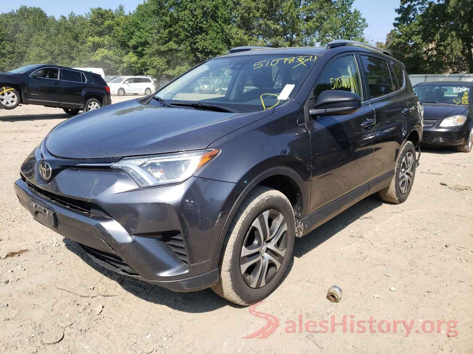 JTMBFREV2HD207011 2017 TOYOTA RAV4