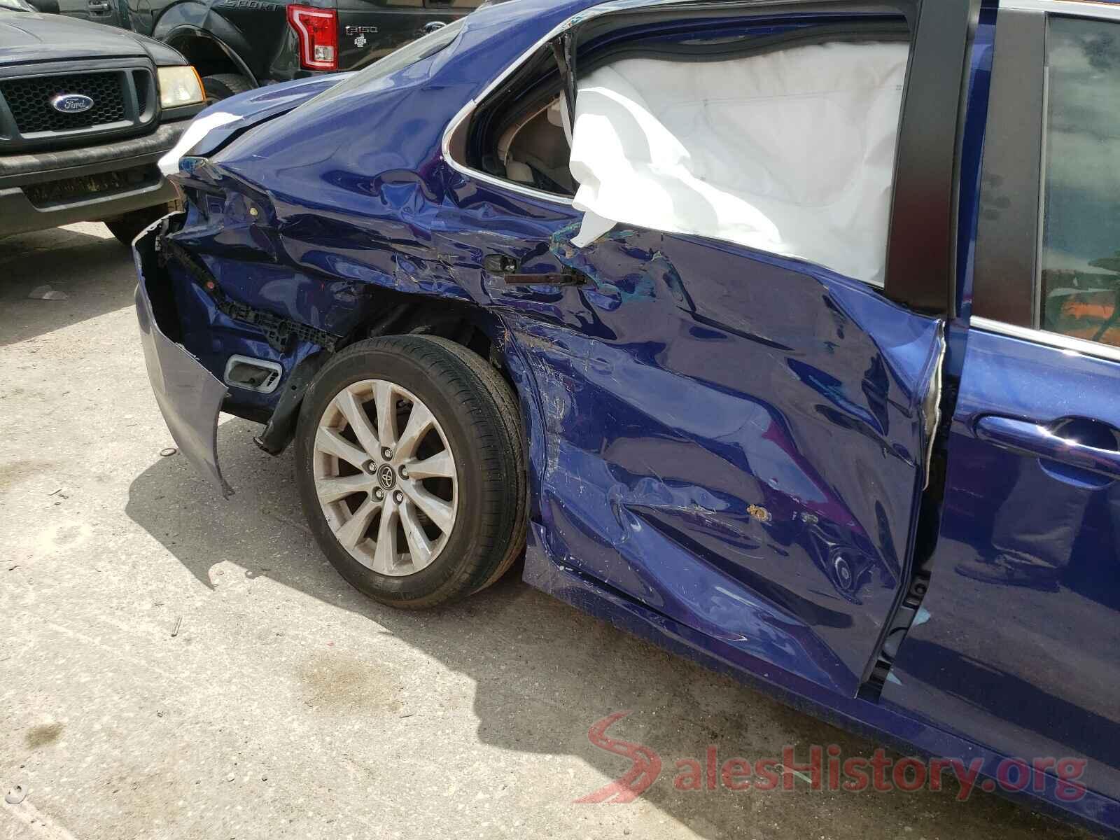 JTNB11HK5J3019284 2018 TOYOTA CAMRY