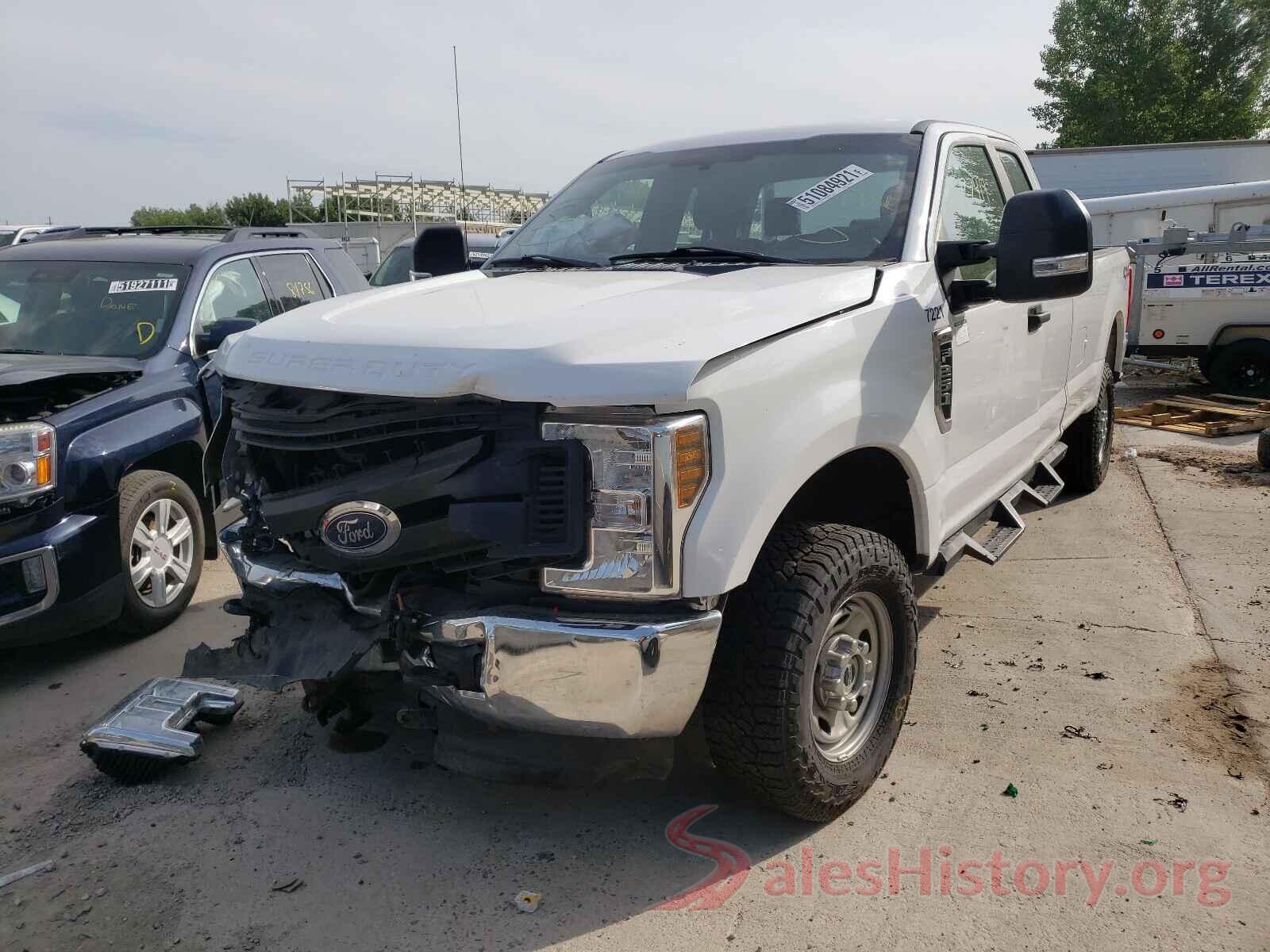 1FT7X2B69JEB31116 2018 FORD F250