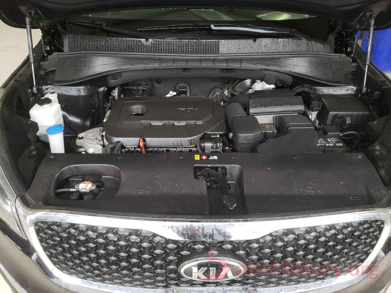 5XYPGDA32JG367777 2018 KIA SORENTO