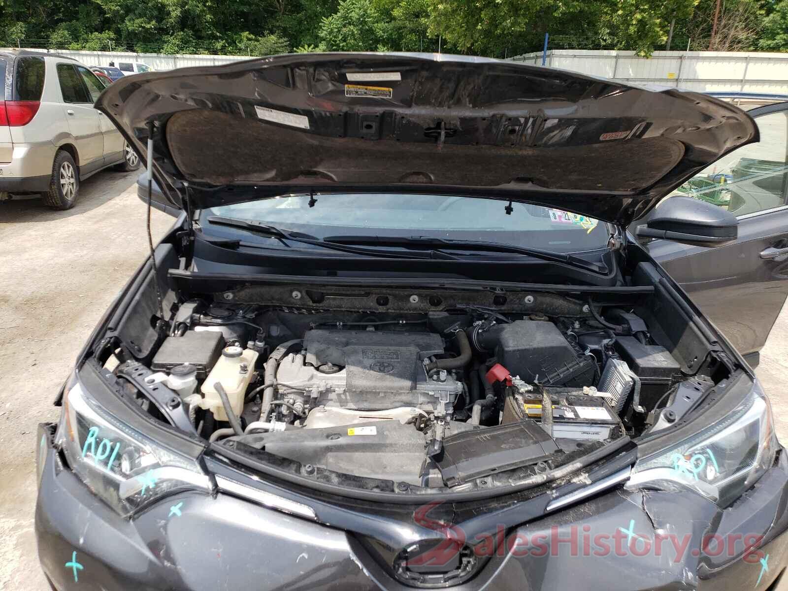 JTMBFREV6JJ240763 2018 TOYOTA RAV4