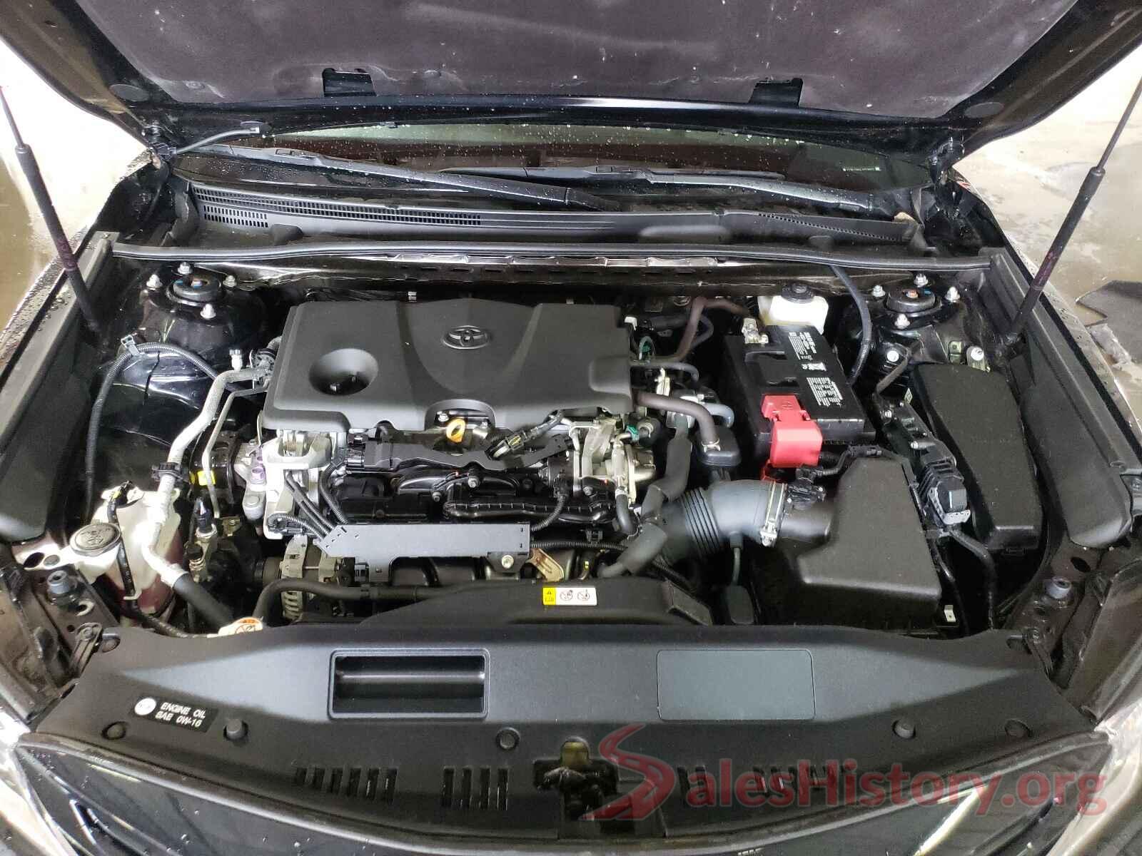 4T1B11HK2JU528873 2018 TOYOTA CAMRY