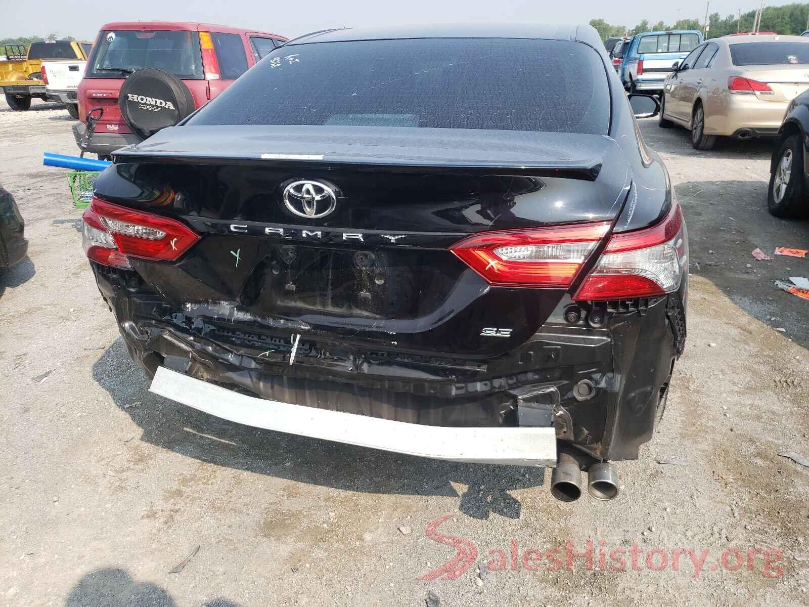 4T1B11HK6JU592690 2018 TOYOTA CAMRY