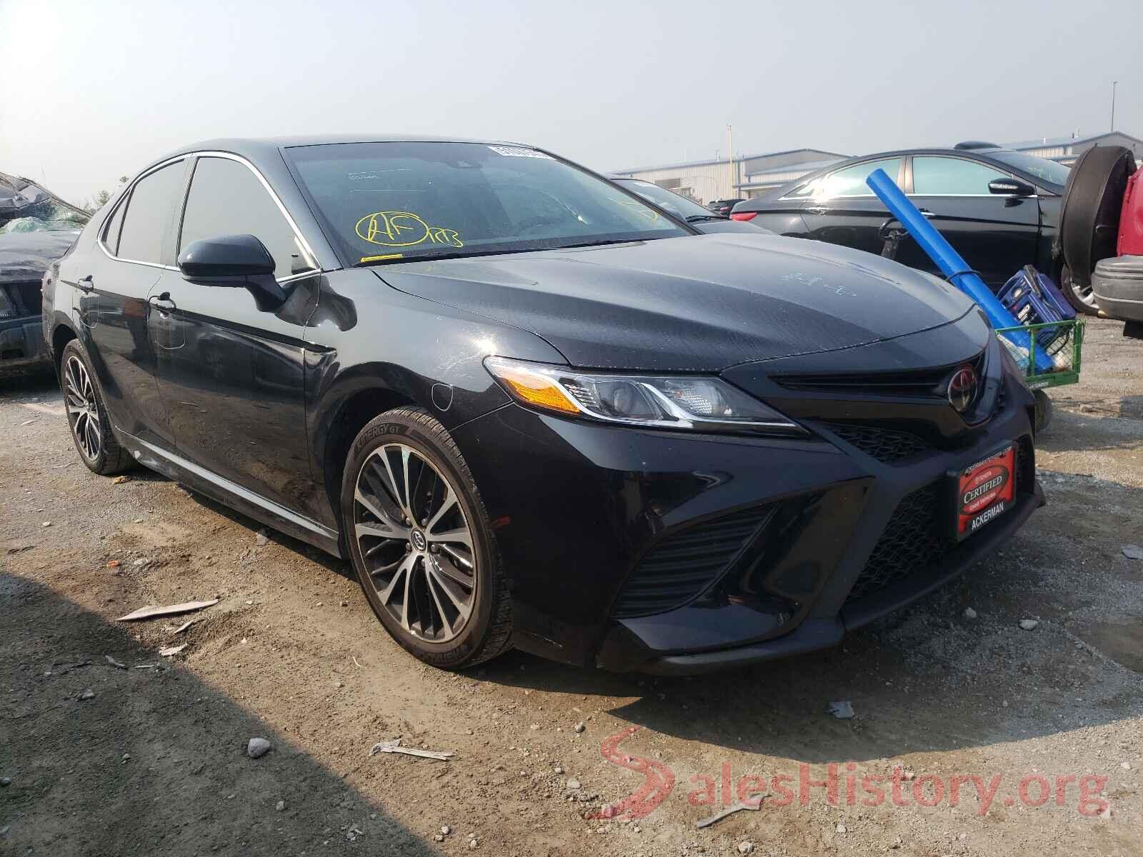 4T1B11HK6JU592690 2018 TOYOTA CAMRY