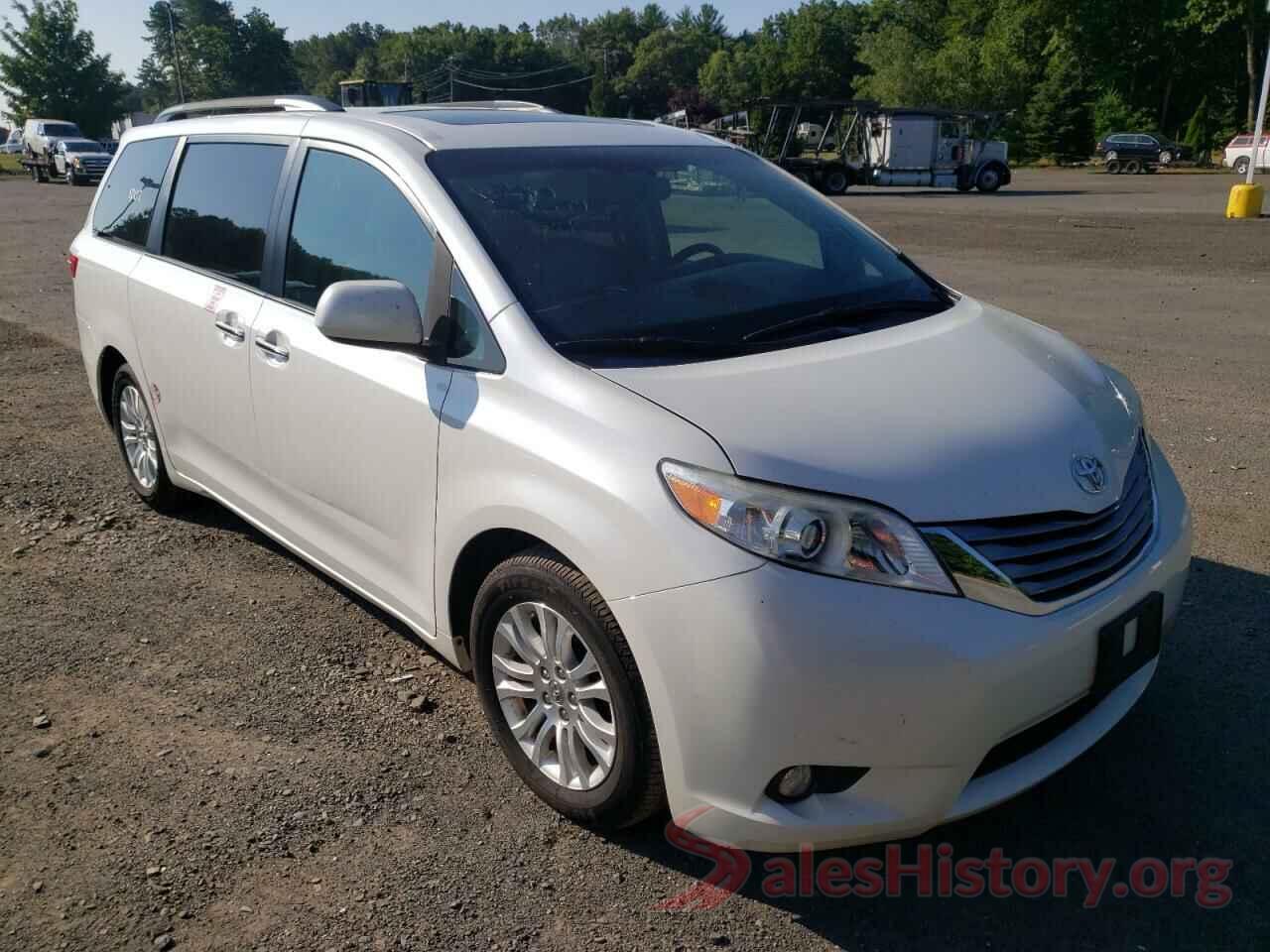 5TDYK3DCXGS740021 2016 TOYOTA SIENNA