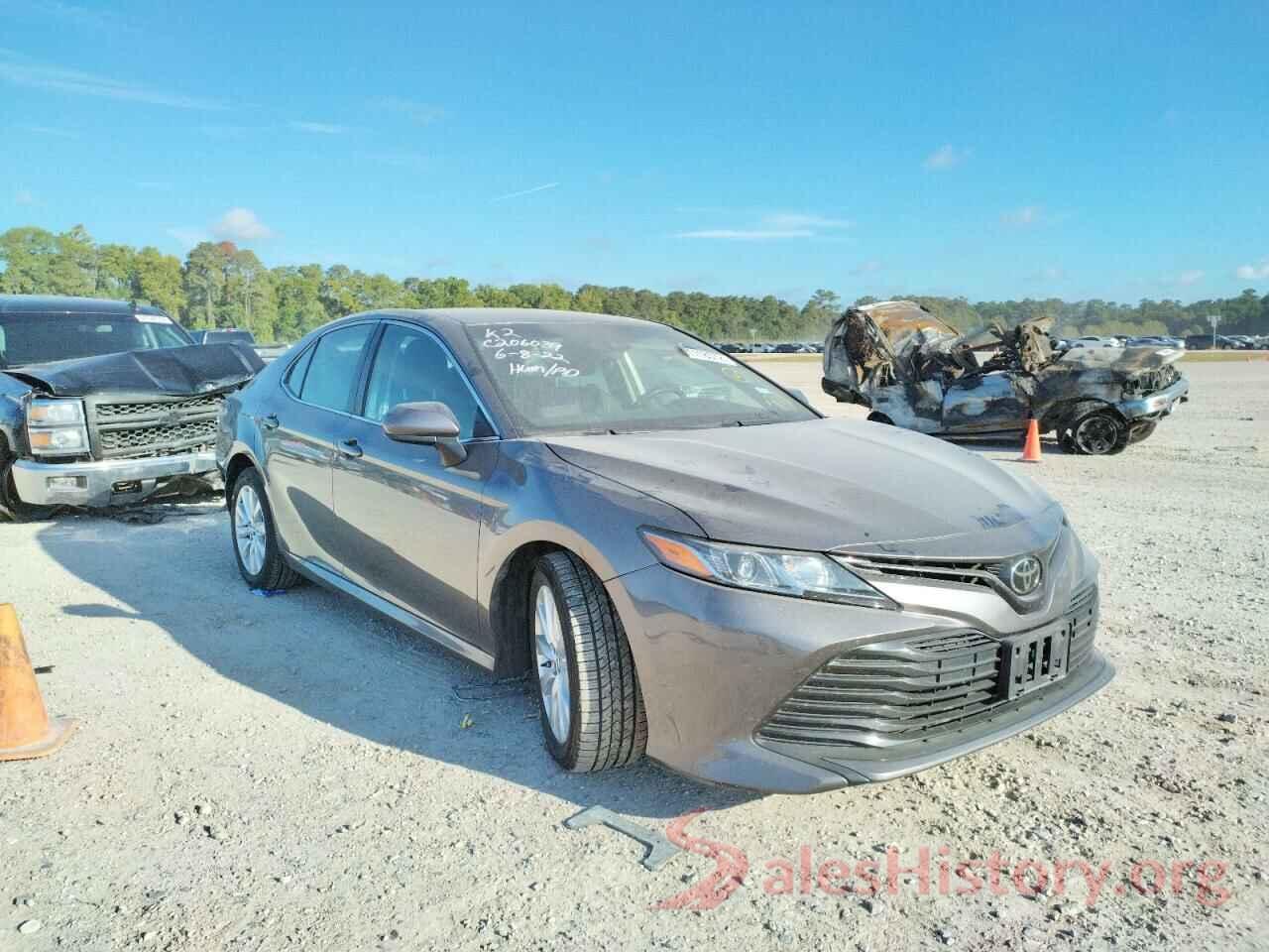 4T1B11HK3JU552583 2018 TOYOTA CAMRY