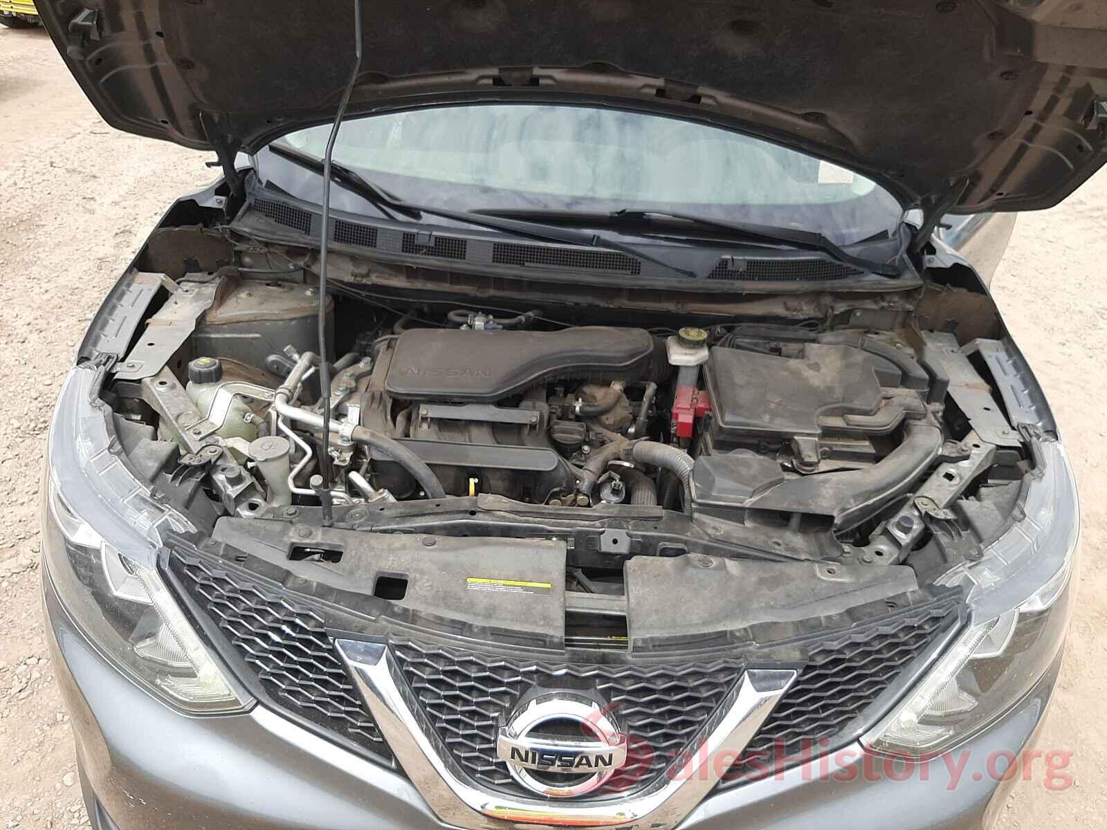 JN1BJ1CP2JW107198 2018 NISSAN ROGUE