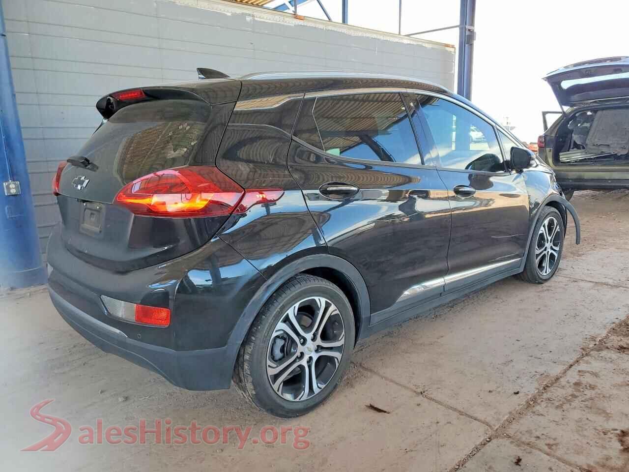 2020 CHEVROLET BOLT VIN 1G1FZ6S01L4128608, right side view