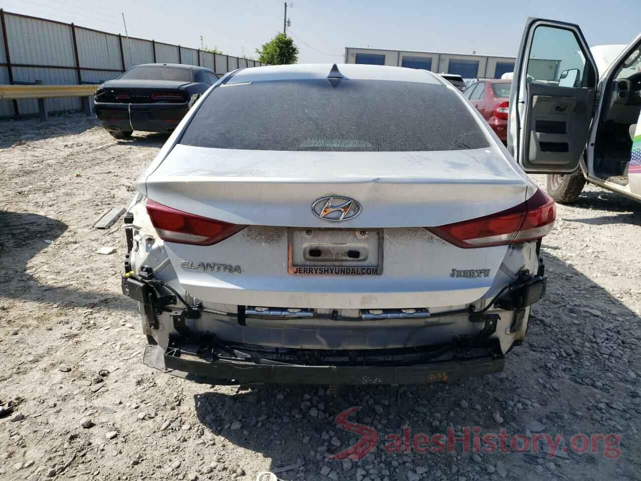 5NPD84LF5JH263901 2018 HYUNDAI ELANTRA