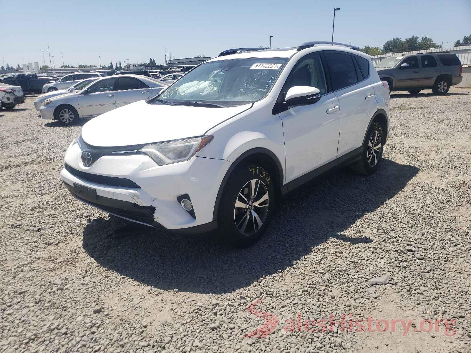 JTMRFREV8HJ712129 2017 TOYOTA RAV4