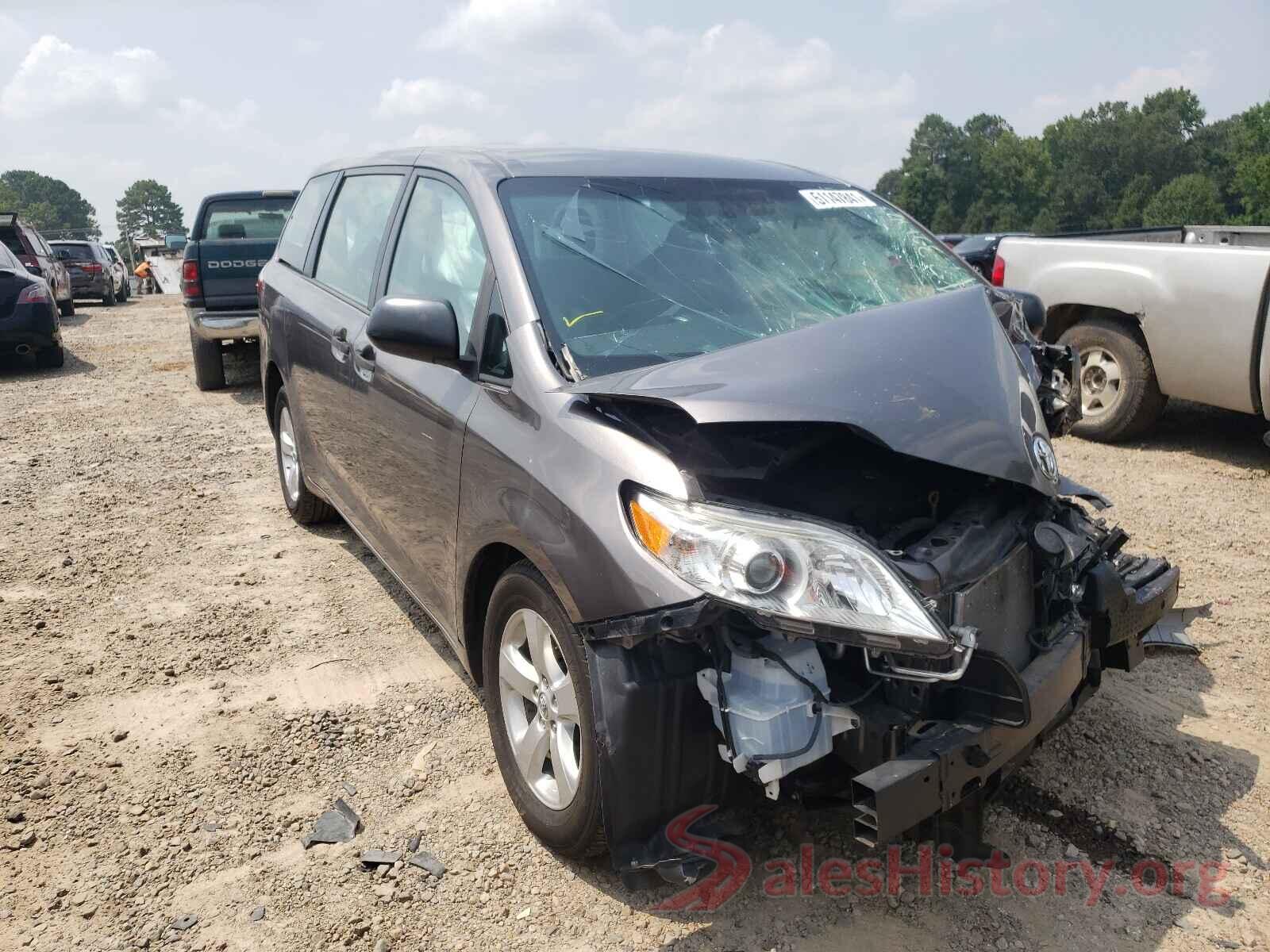 5TDZZ3DC0HS767665 2017 TOYOTA SIENNA