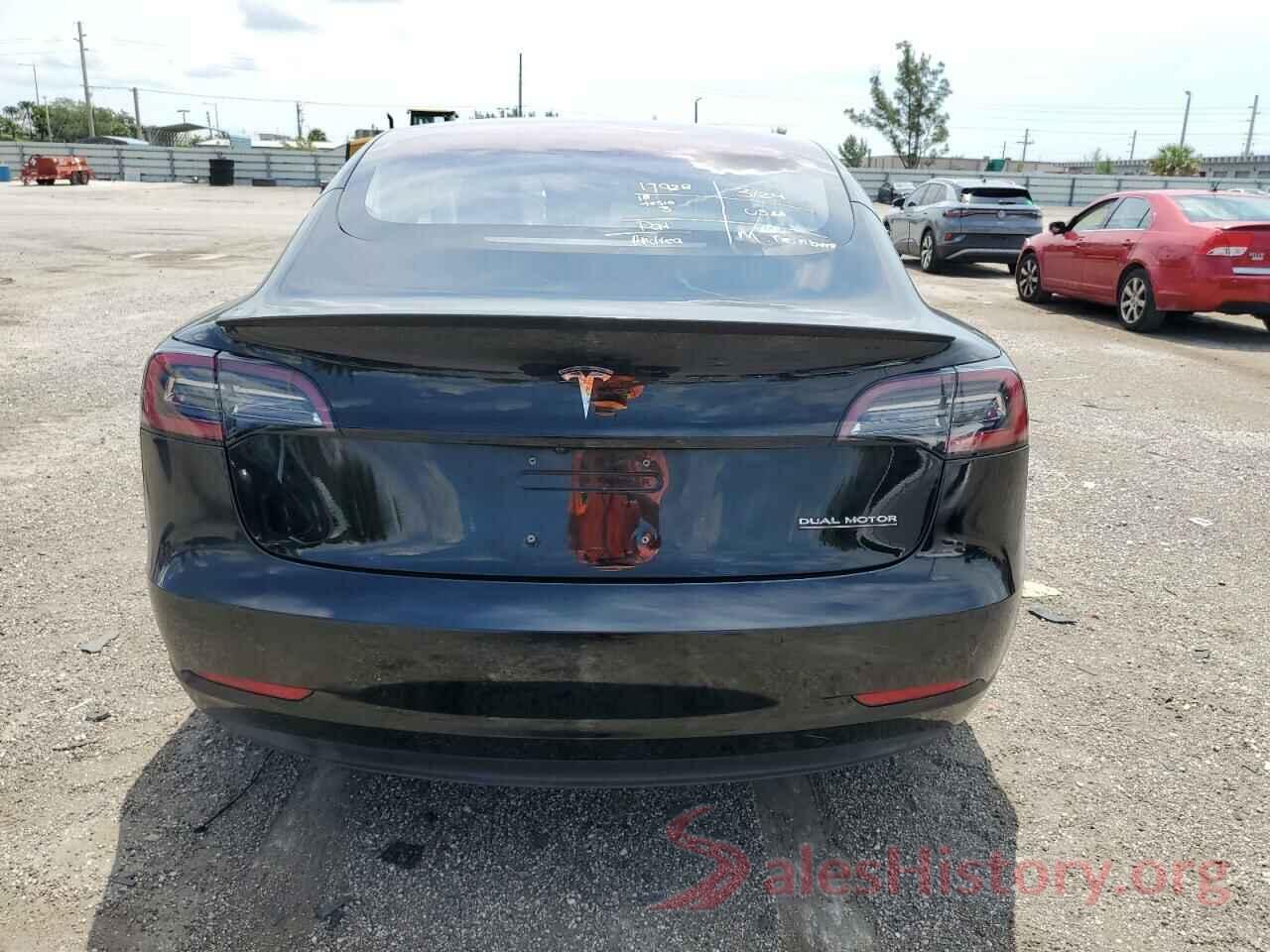 5YJ3E1EB5JF082549 2018 TESLA MODEL 3