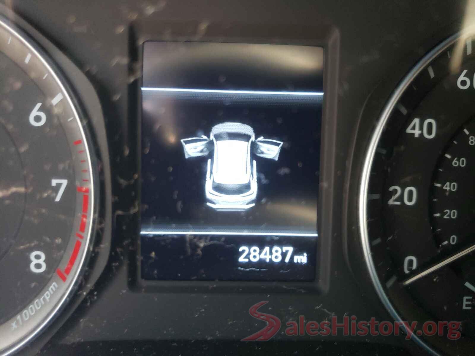 KM8K12AAXJU111587 2018 HYUNDAI KONA