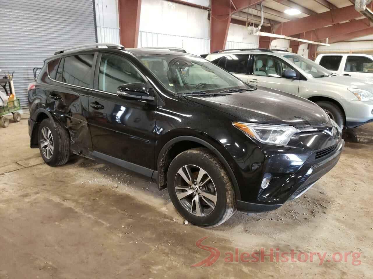 2T3RFREV7JW710685 2018 TOYOTA RAV4