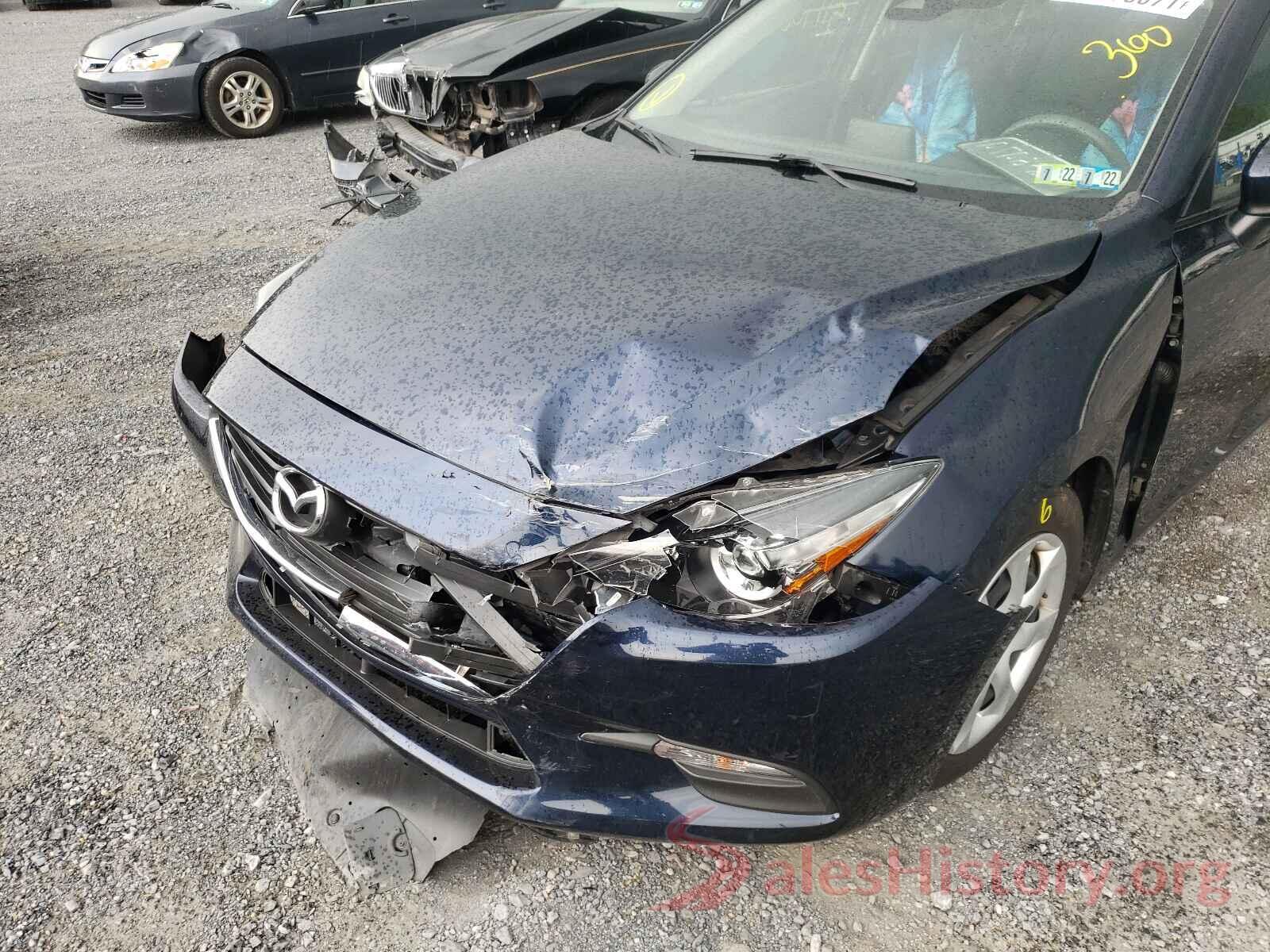 3MZBN1U77JM231030 2018 MAZDA 3