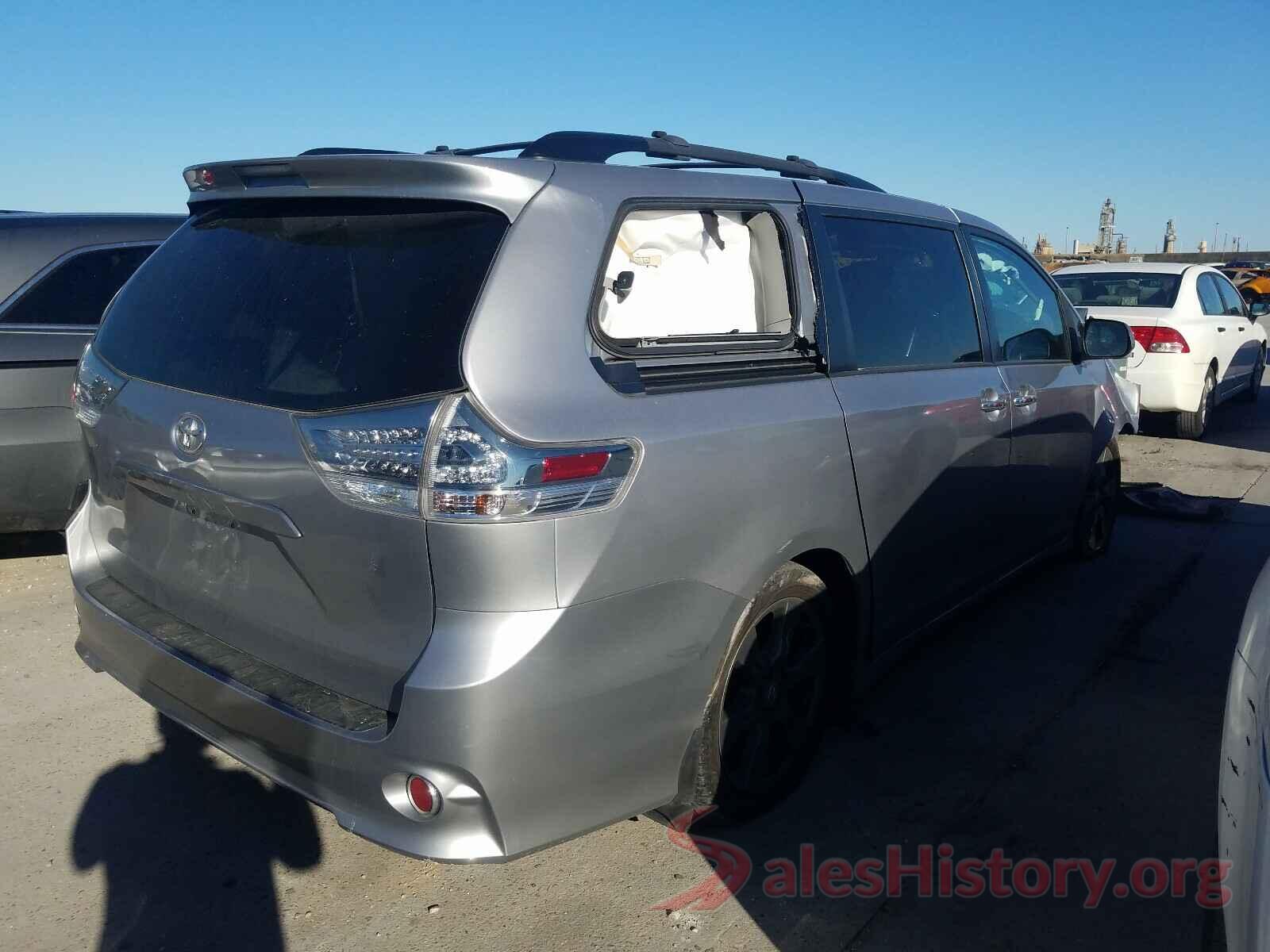 5TDXZ3DC5HS899893 2017 TOYOTA SIENNA