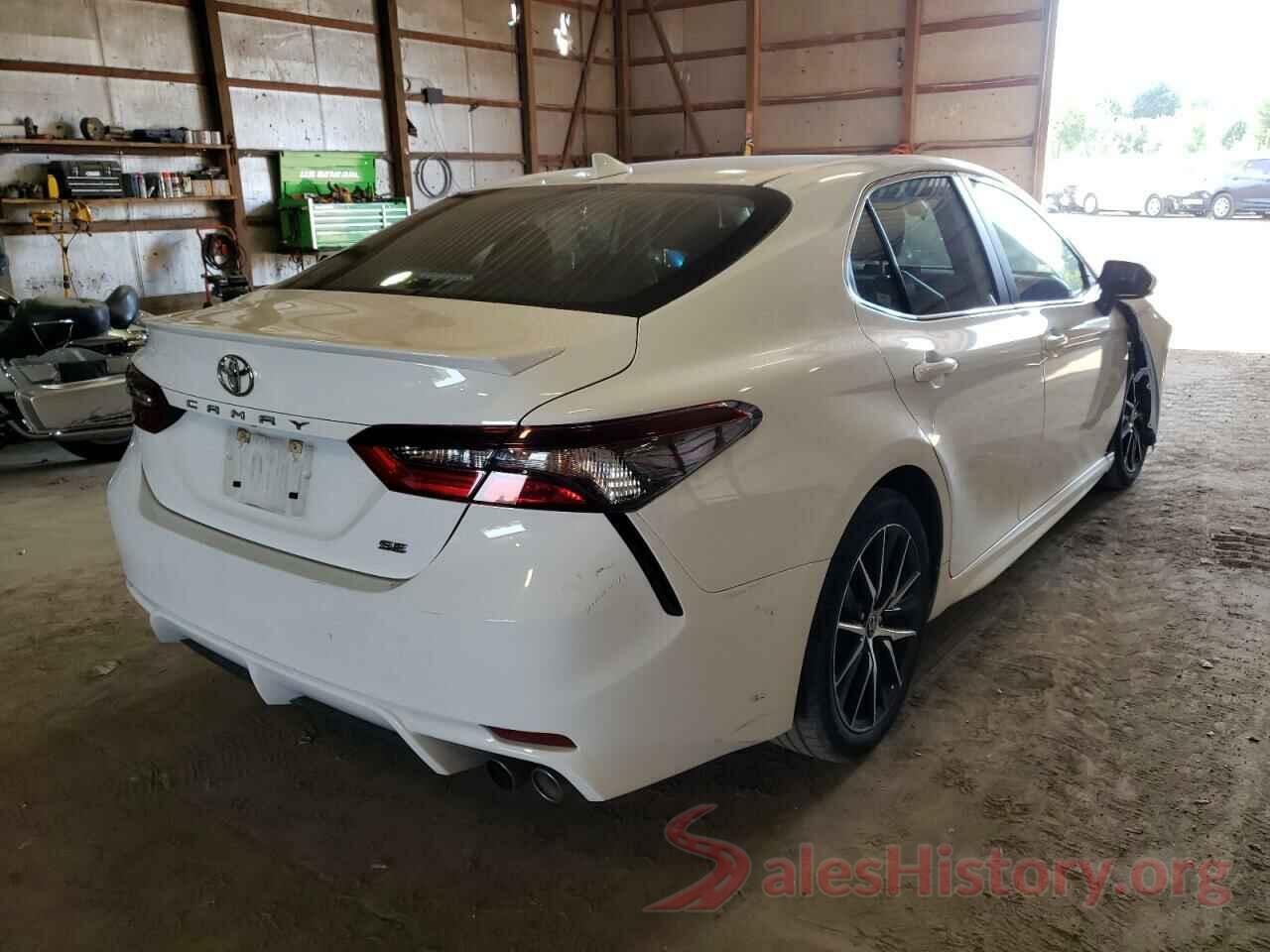 4T1G11AK1MU559987 2021 TOYOTA CAMRY