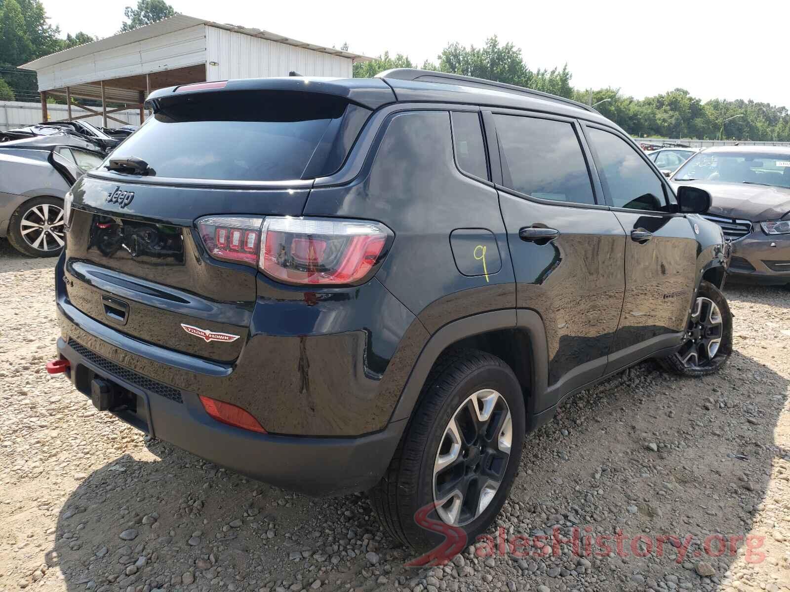 3C4NJDDB8JT128805 2018 JEEP COMPASS