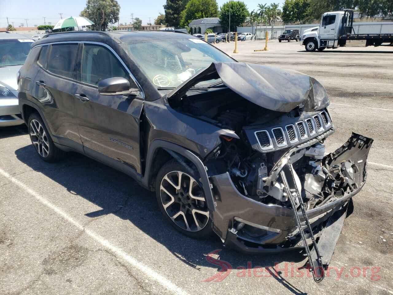 3C4NJCCB3JT248121 2018 JEEP COMPASS