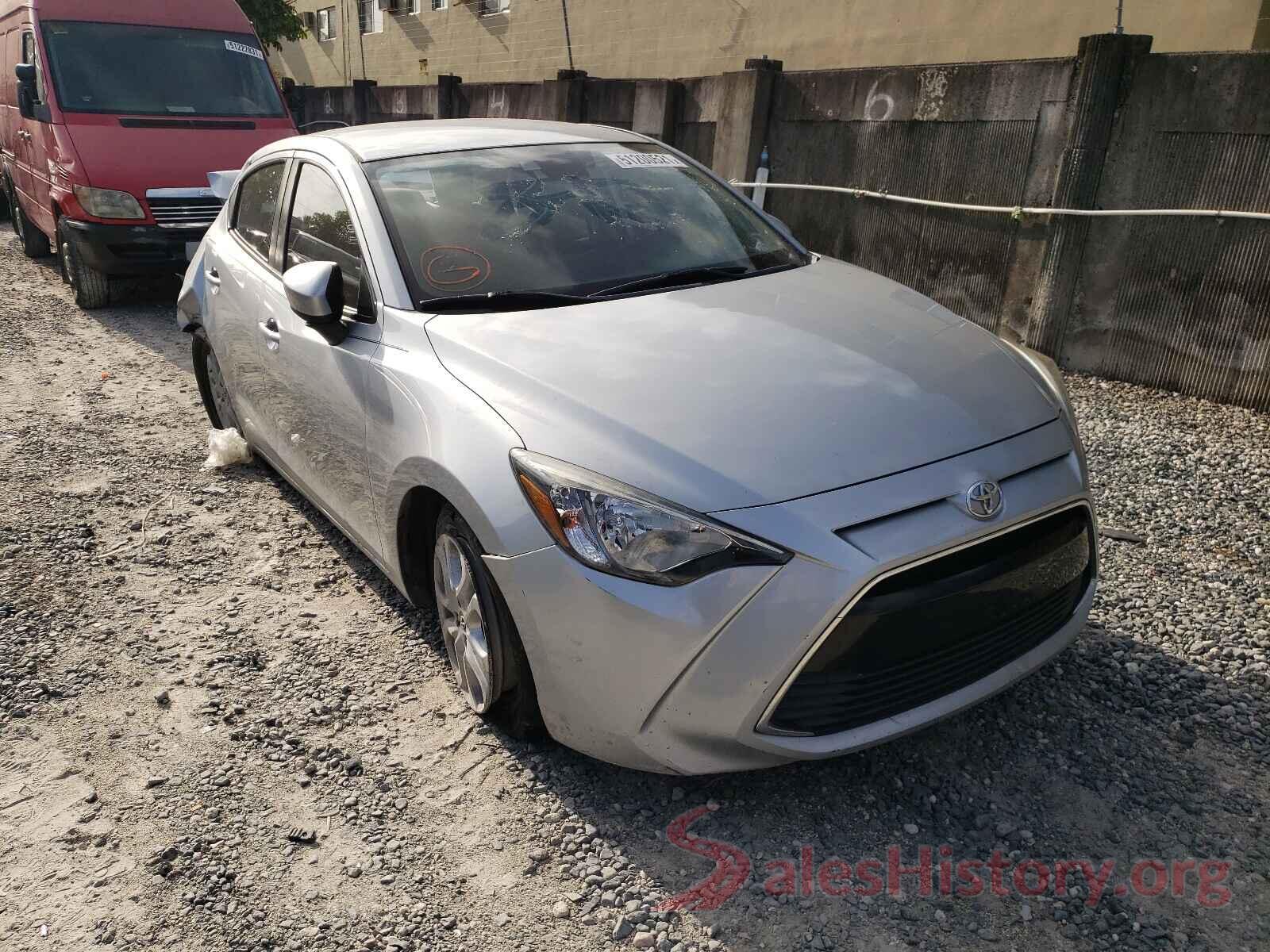 3MYDLBYV7JY310904 2018 TOYOTA YARIS