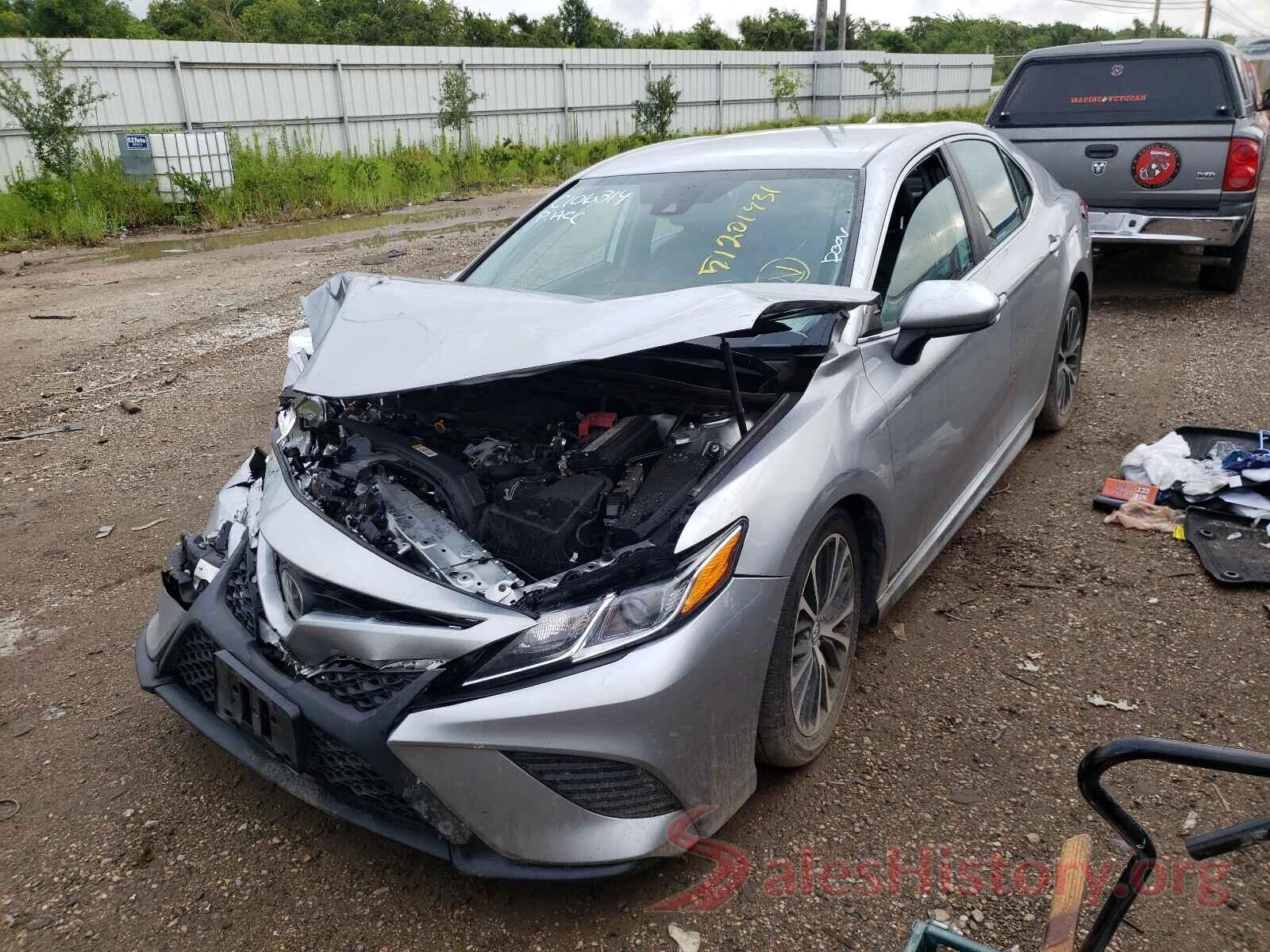 4T1B11HKXKU757657 2019 TOYOTA CAMRY