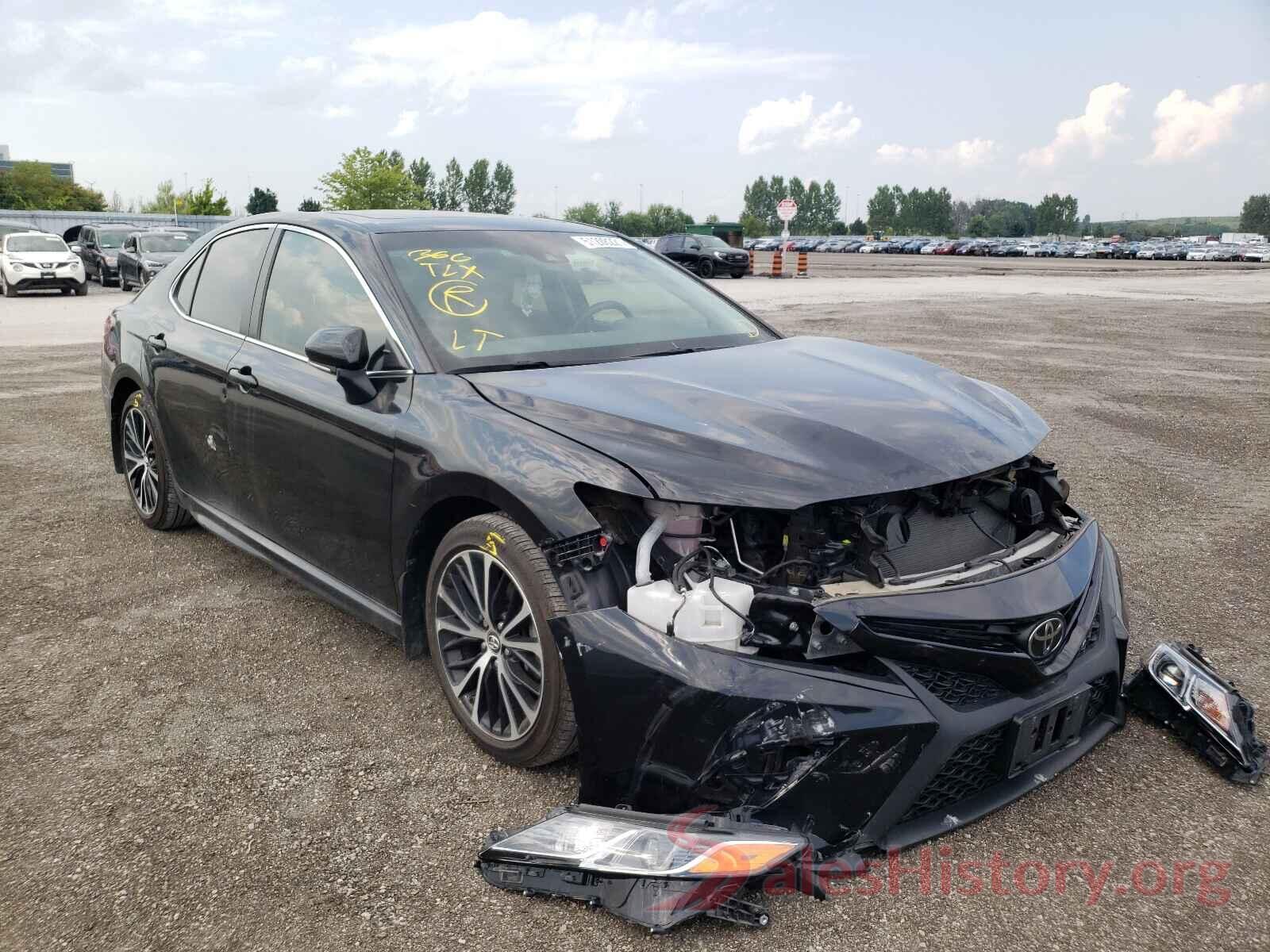 4T1B11HK7JU104640 2018 TOYOTA CAMRY