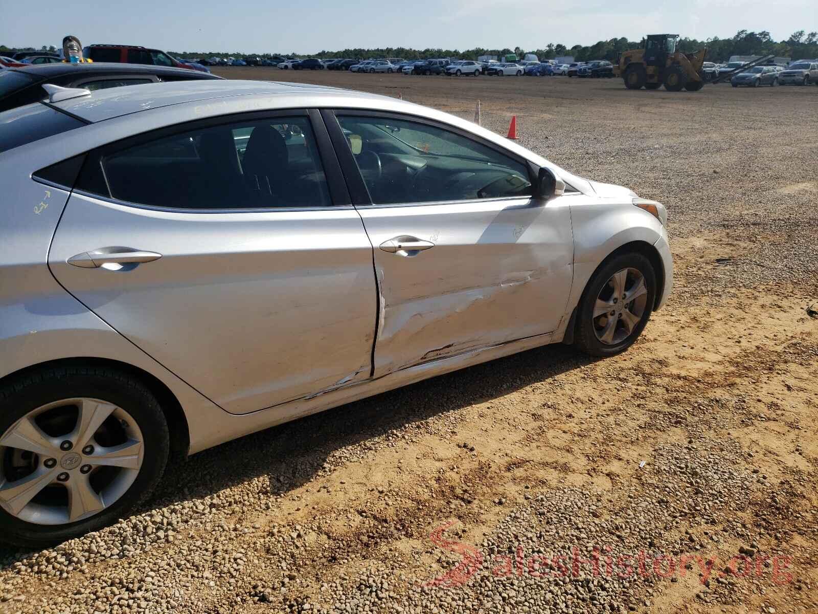 5NPDH4AE9GH729879 2016 HYUNDAI ELANTRA