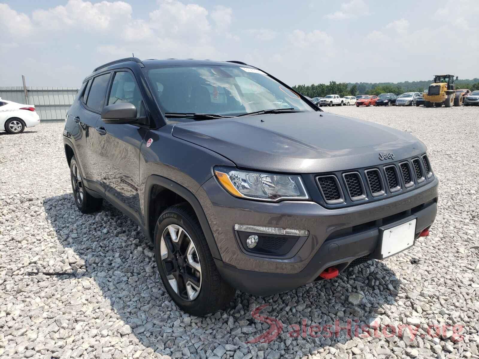 3C4NJDDB9JT450983 2018 JEEP COMPASS