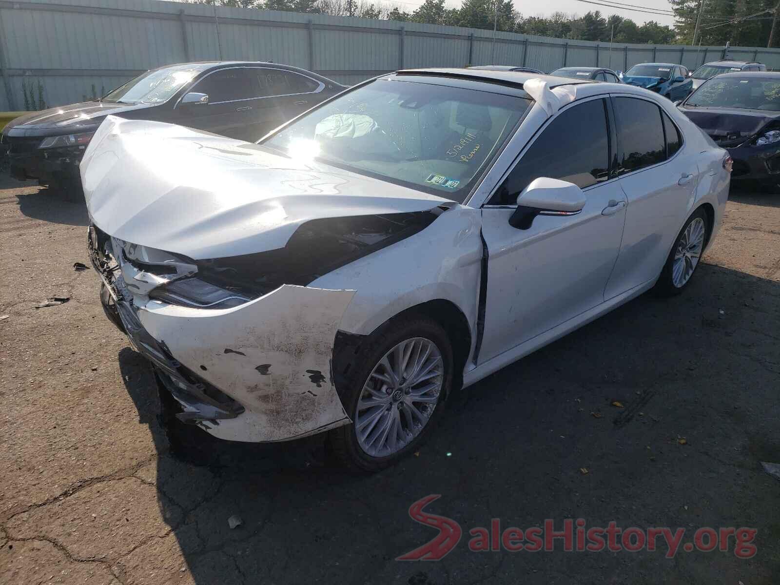 4T1B11HK5JU079673 2018 TOYOTA CAMRY