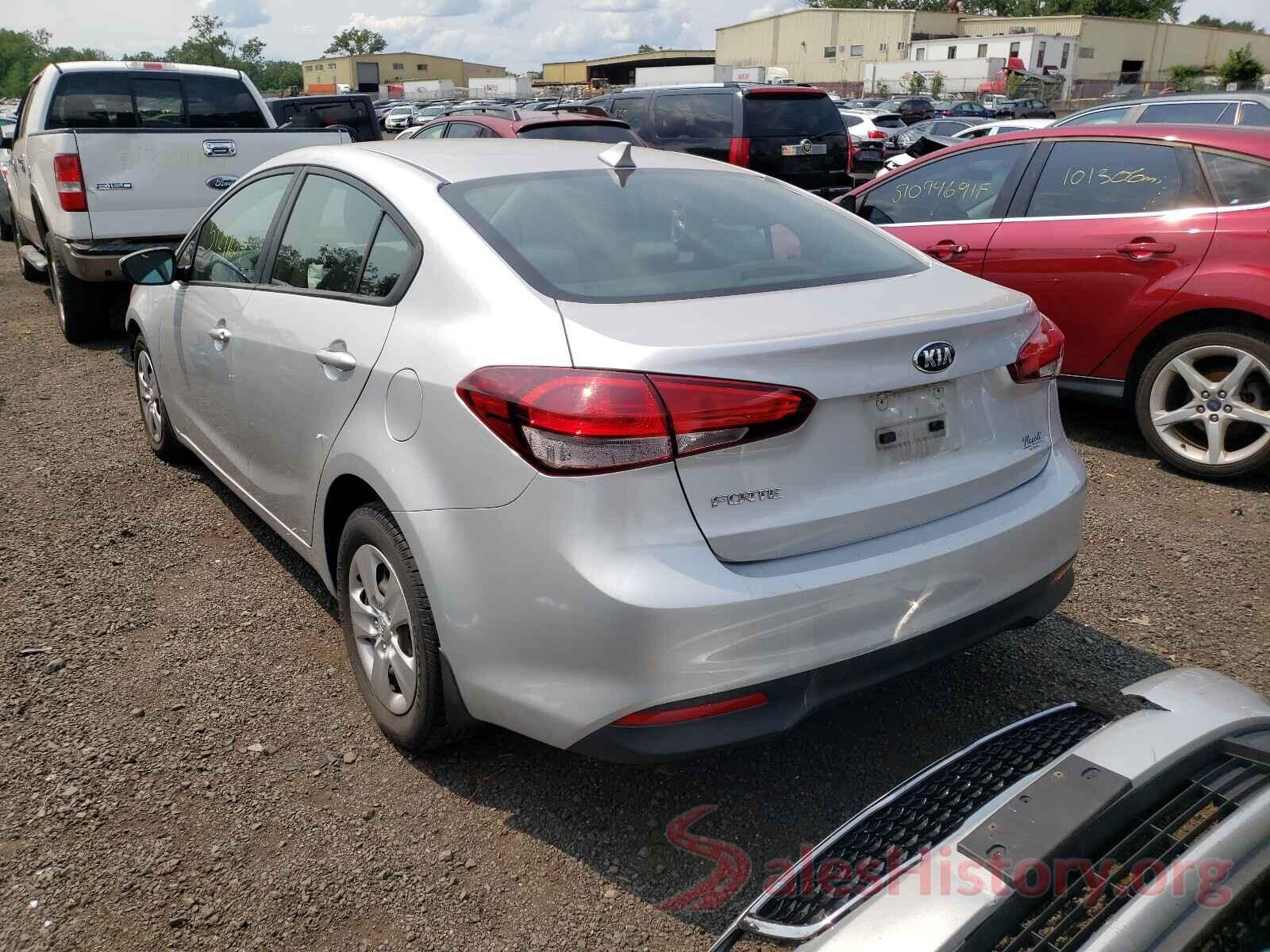 3KPFK4A79HE028020 2017 KIA FORTE