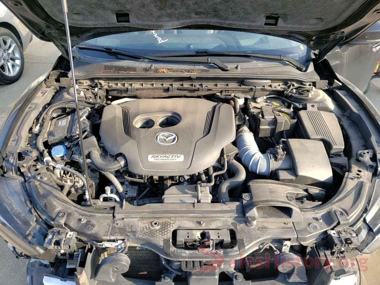 JM1GL1XY3J1307570 2018 MAZDA 6