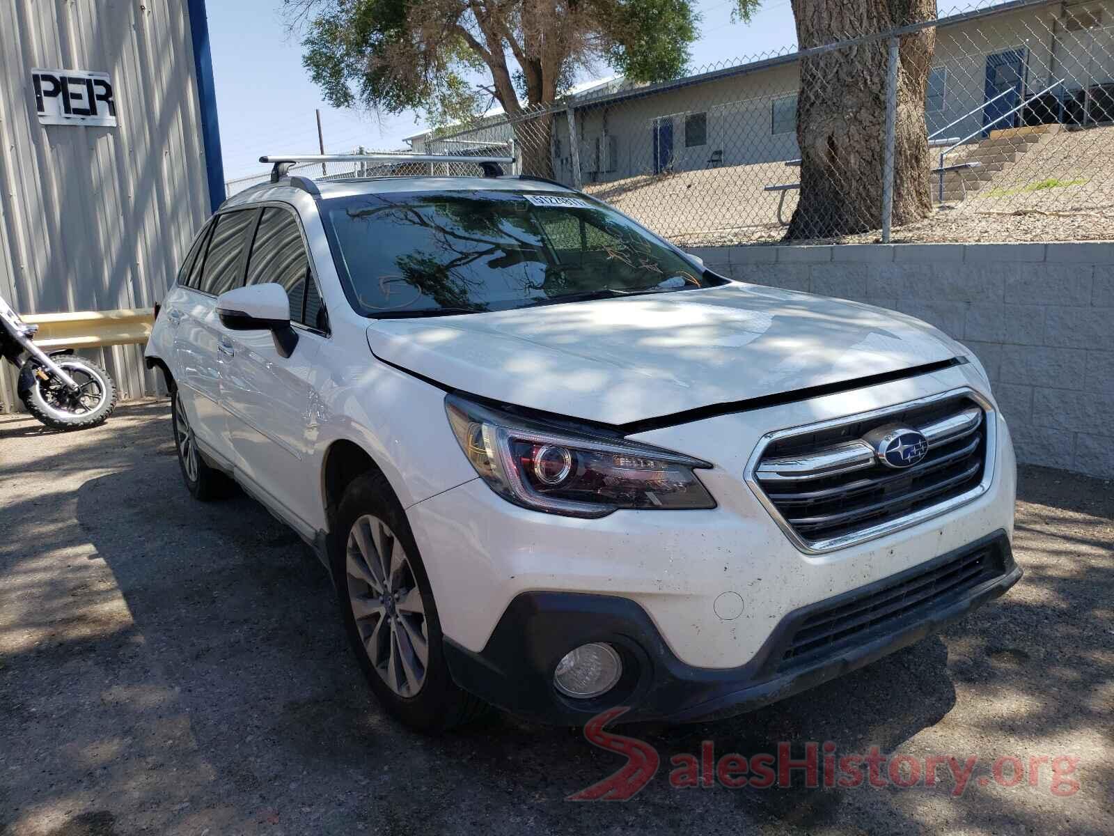 4S4BSETC2J3210830 2018 SUBARU OUTBACK