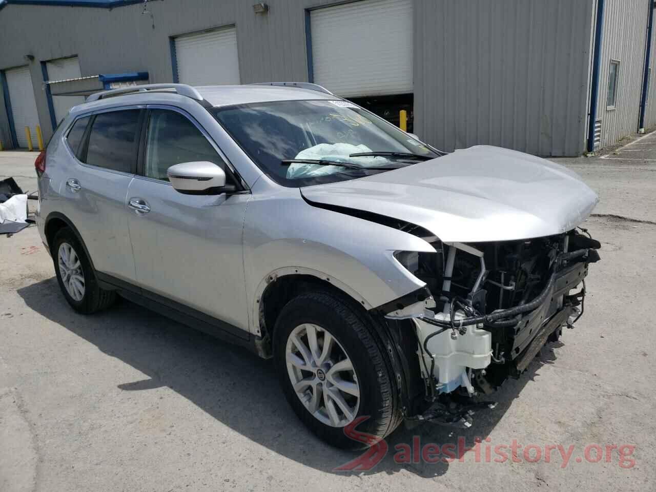 KNMAT2MV1JP619552 2018 NISSAN ROGUE