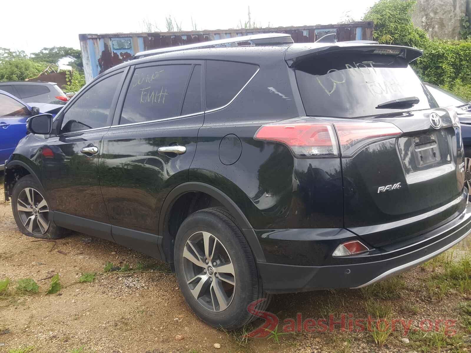 JTMDFREV0JJ254540 2018 TOYOTA RAV4