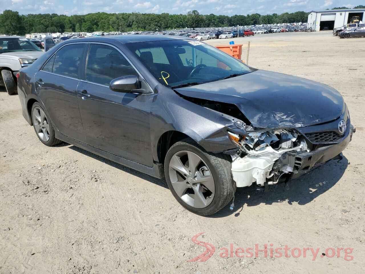 4T1BF1FK1EU457529 2014 TOYOTA CAMRY