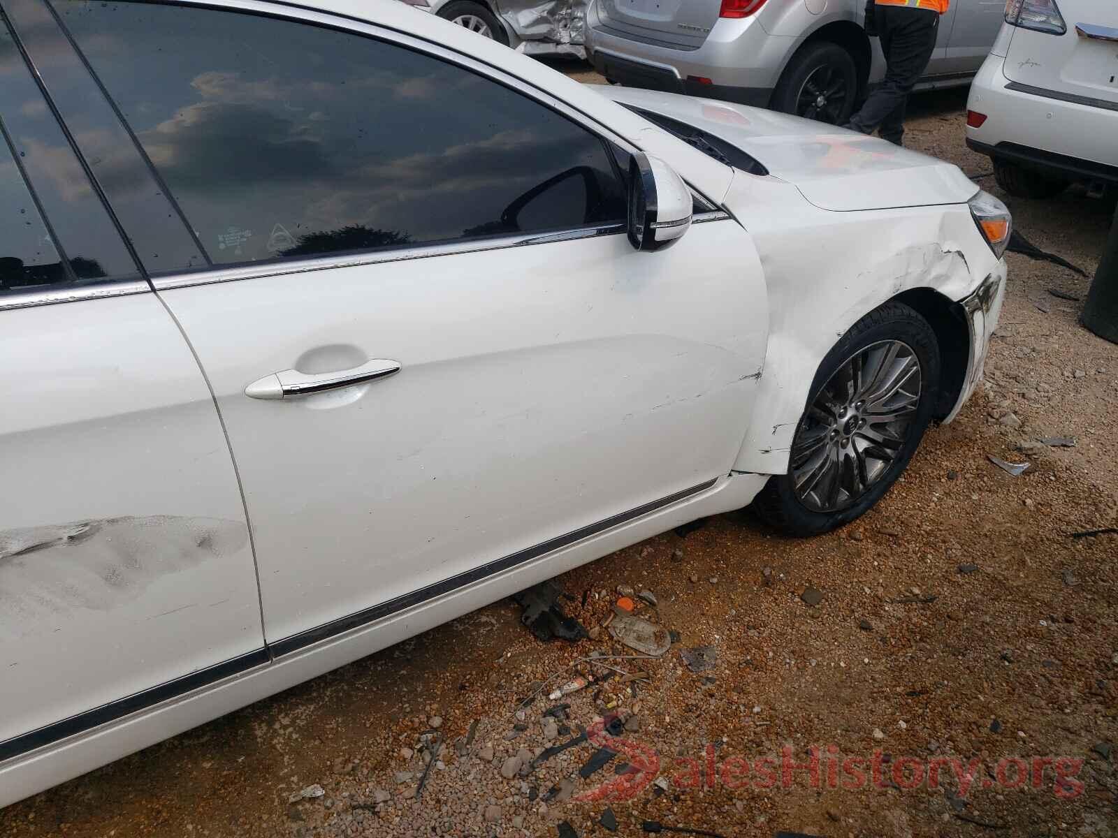 KNALN4D7XG5217546 2016 KIA CADENZA