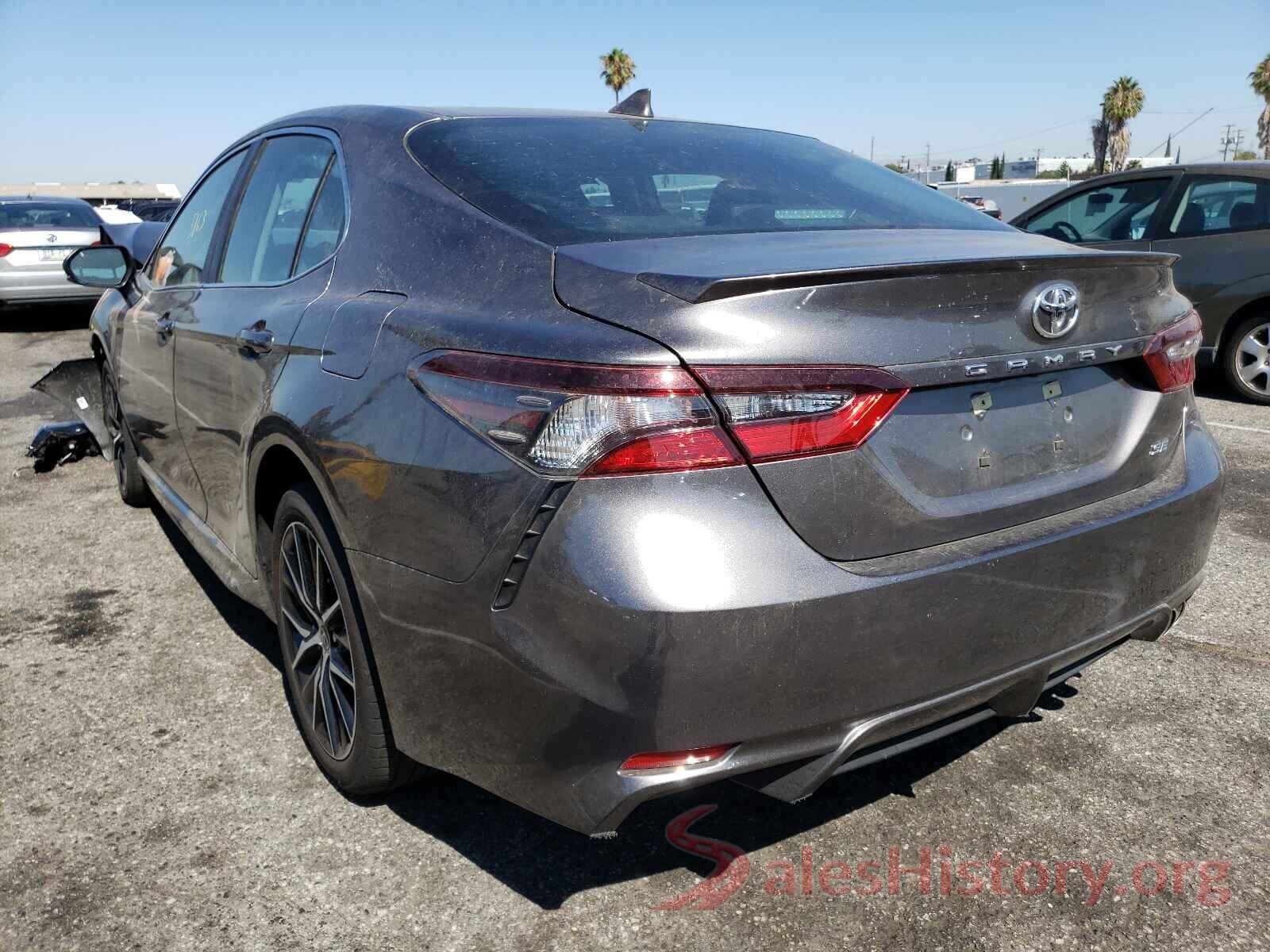 4T1G11AK0MU555154 2021 TOYOTA CAMRY