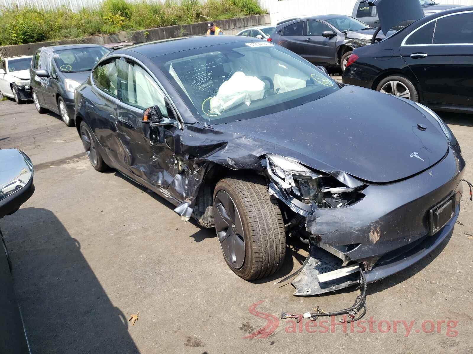 5YJ3E1EB0KF432722 2019 TESLA MODEL 3