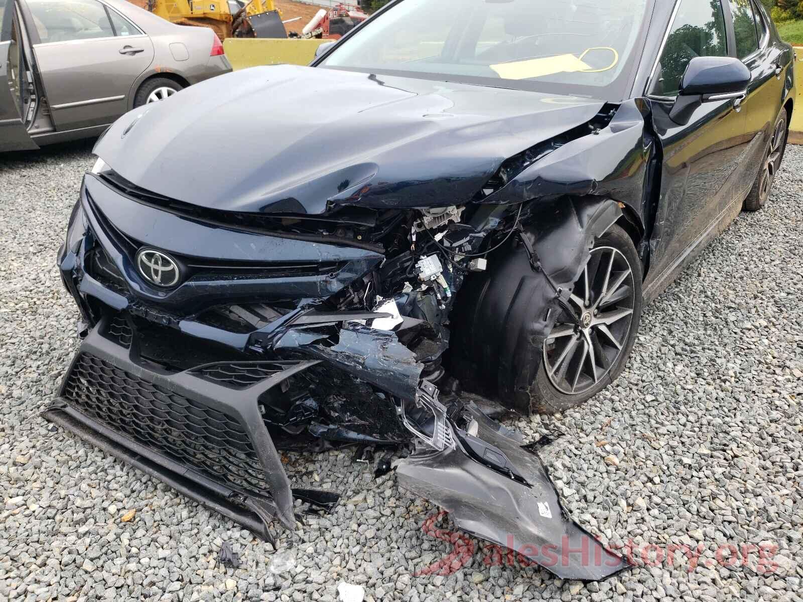 4T1T11AK2MU592267 2021 TOYOTA CAMRY