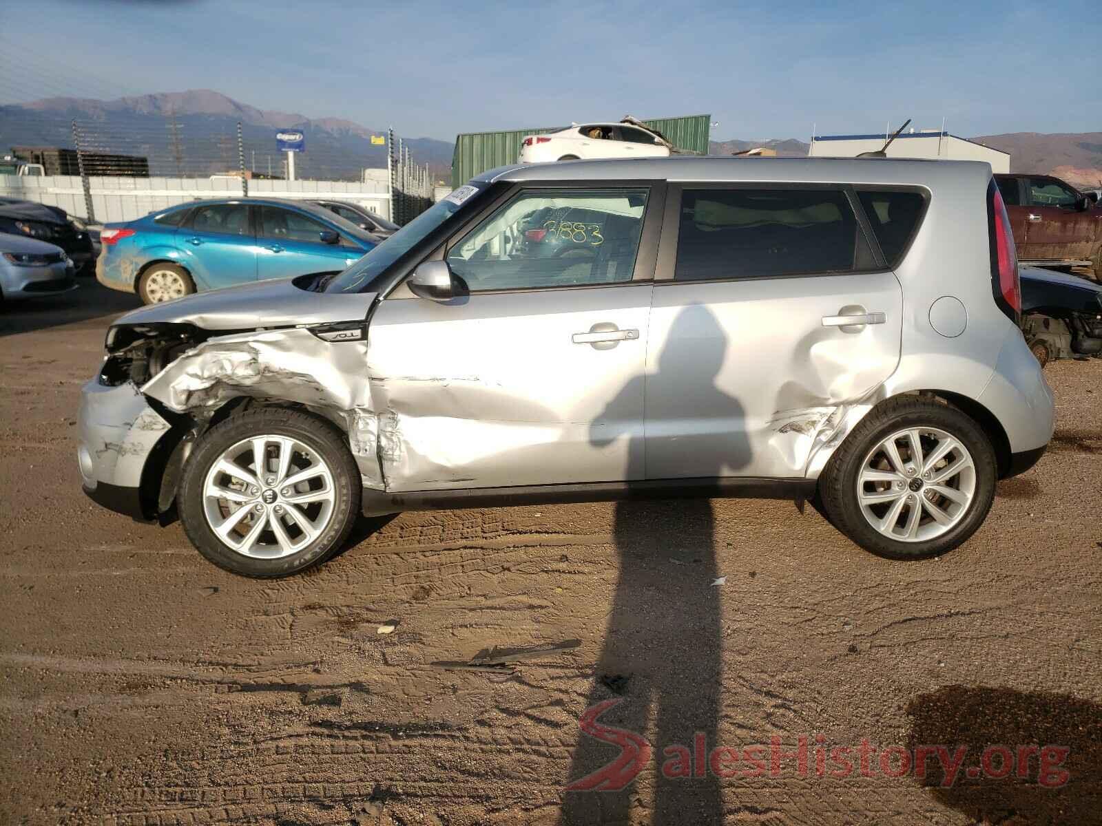 KNDJP3A50J7611568 2018 KIA SOUL