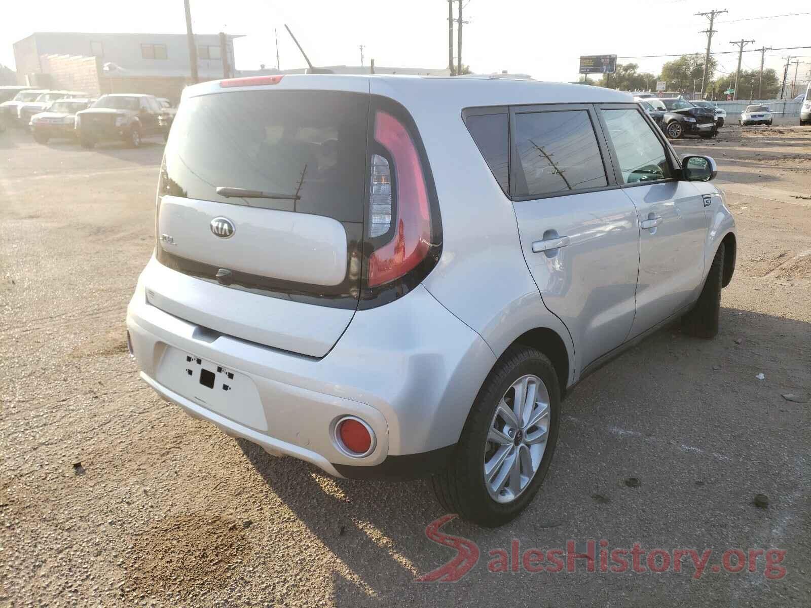 KNDJP3A50J7611568 2018 KIA SOUL