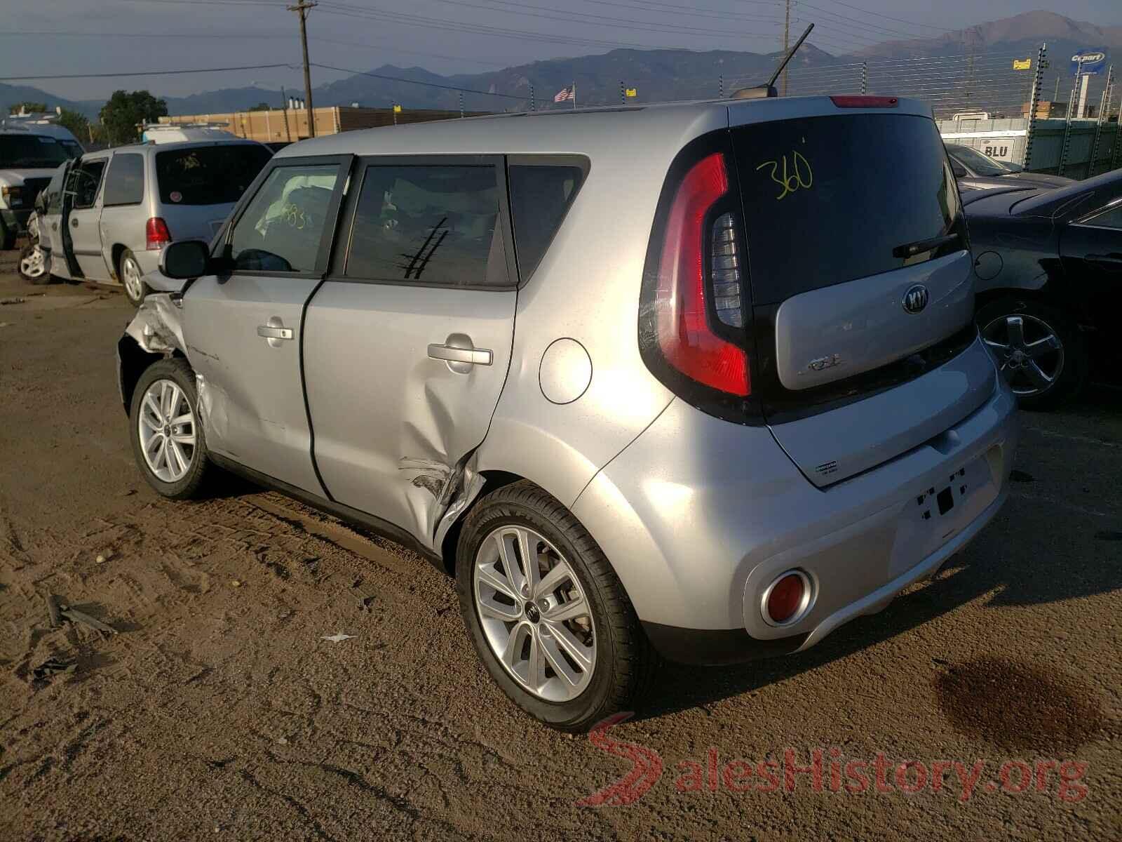 KNDJP3A50J7611568 2018 KIA SOUL